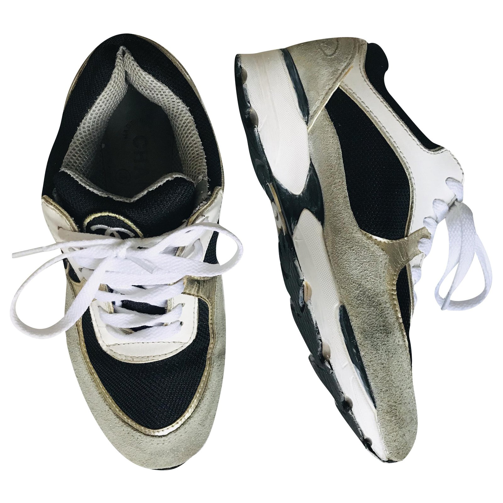 Chanel Vintage Runner Trainers Black Silvery White Grey Suede Leather  ref.244716 - Joli Closet
