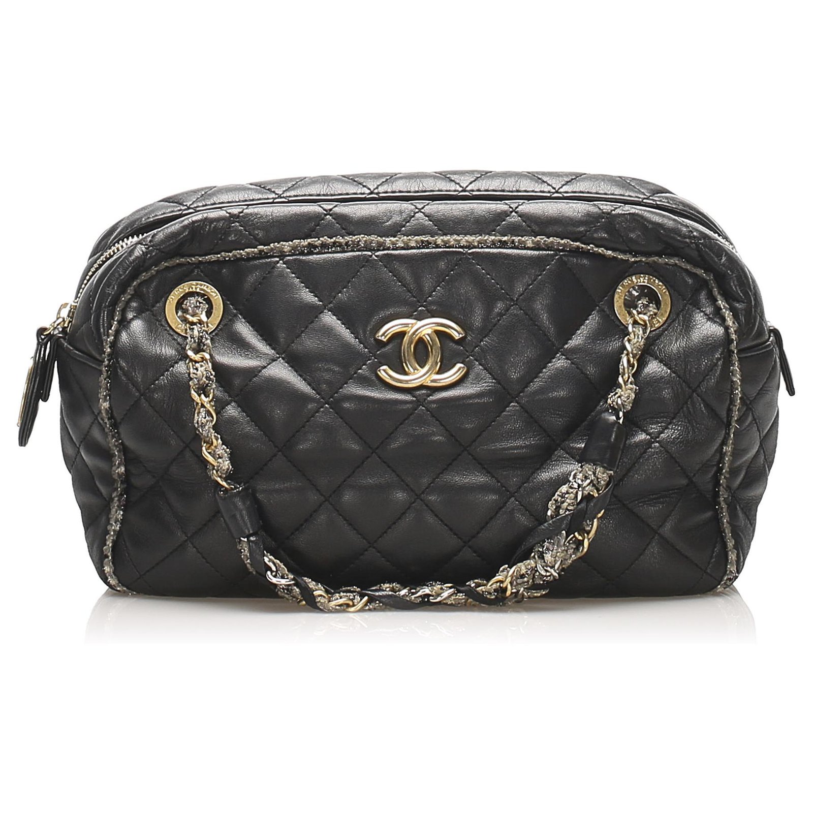 Chanel 90's Vintage Diamond Quilted CC Shoulder Bag