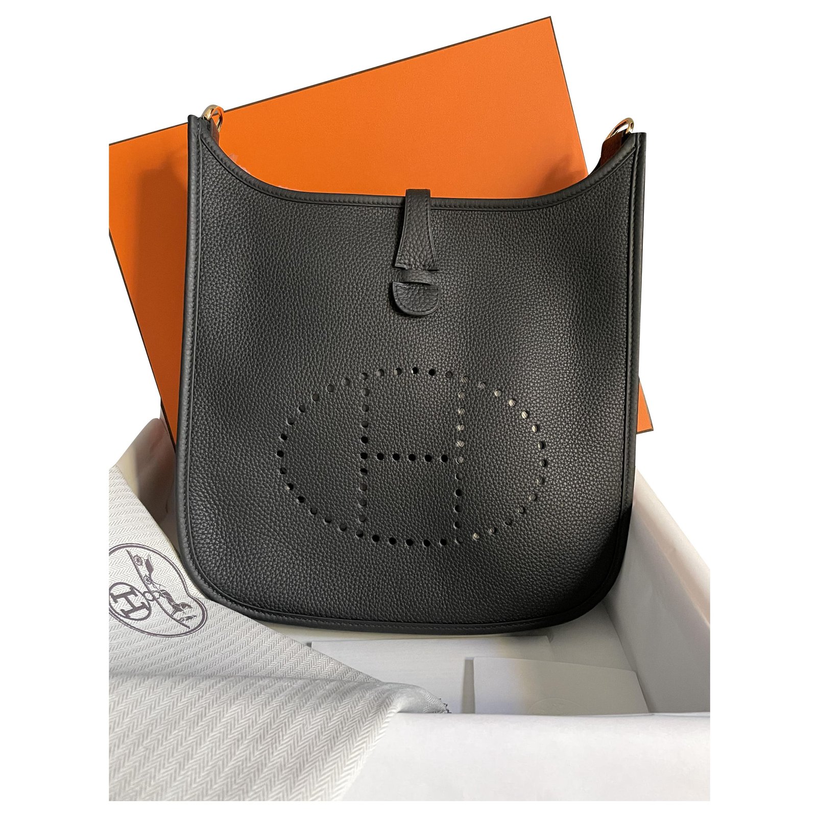 Hermès bag Evelyne III 29 Black NEW Leather ref.246480 - Joli Closet