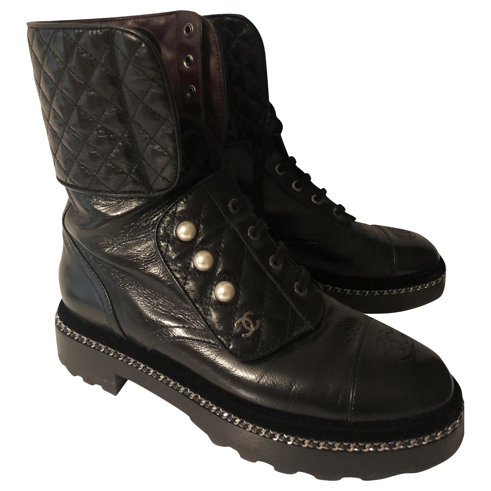 Chanel Boots Black Leather ref.251445 - Joli Closet