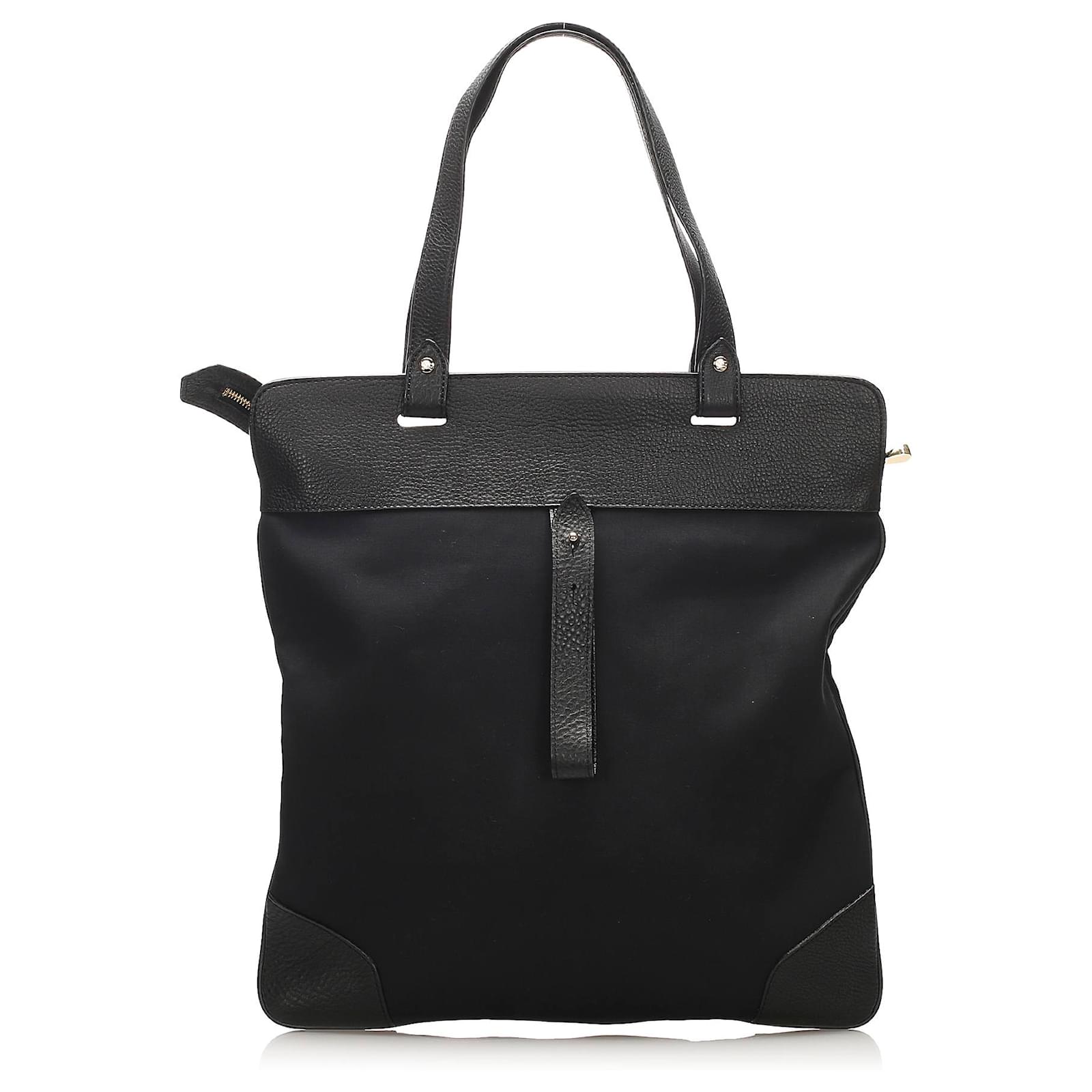 La bolsa de asas de lona negra de Burberry Negro Cuero Lienzo Becerro Paño  ref.251824 - Joli Closet