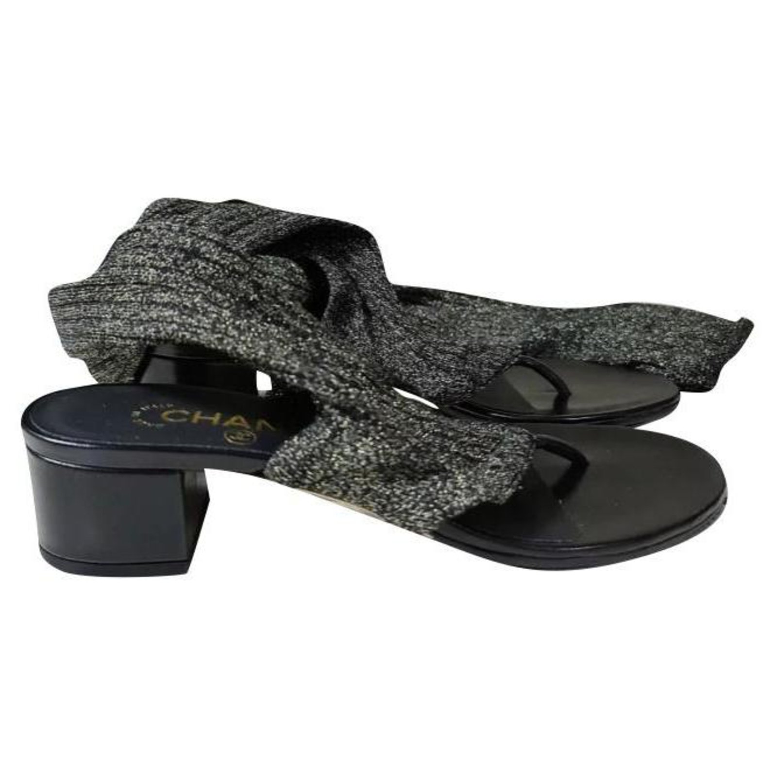 CHANEL Sock Thong Sandal Black Gold Metallic Leather Heel DUBAI 15C Sz.37  ref.251897 - Joli Closet