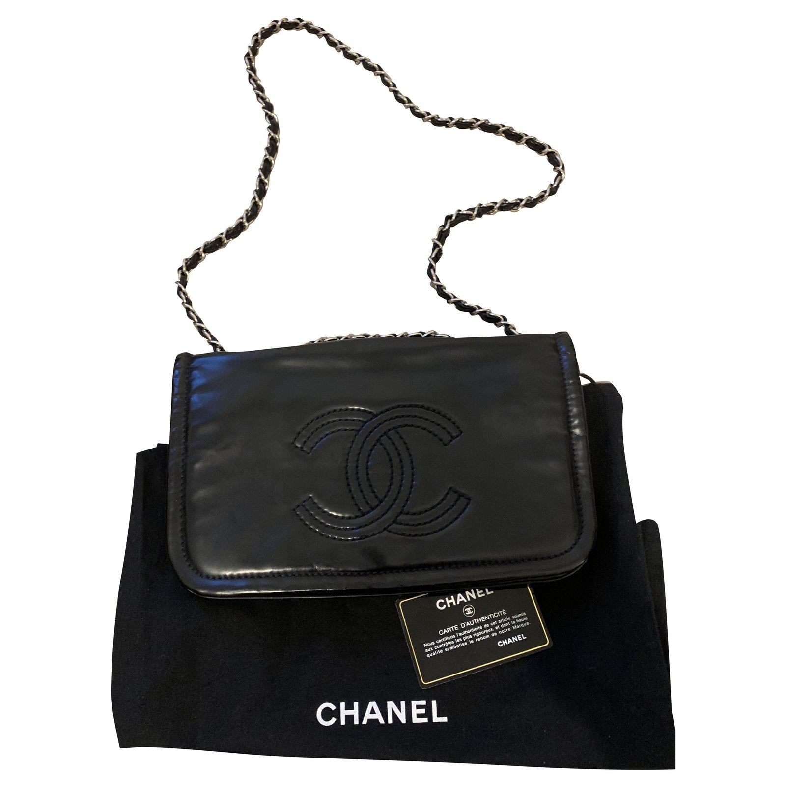 Chanel Black Flap Logo Wallet - Article Consignment