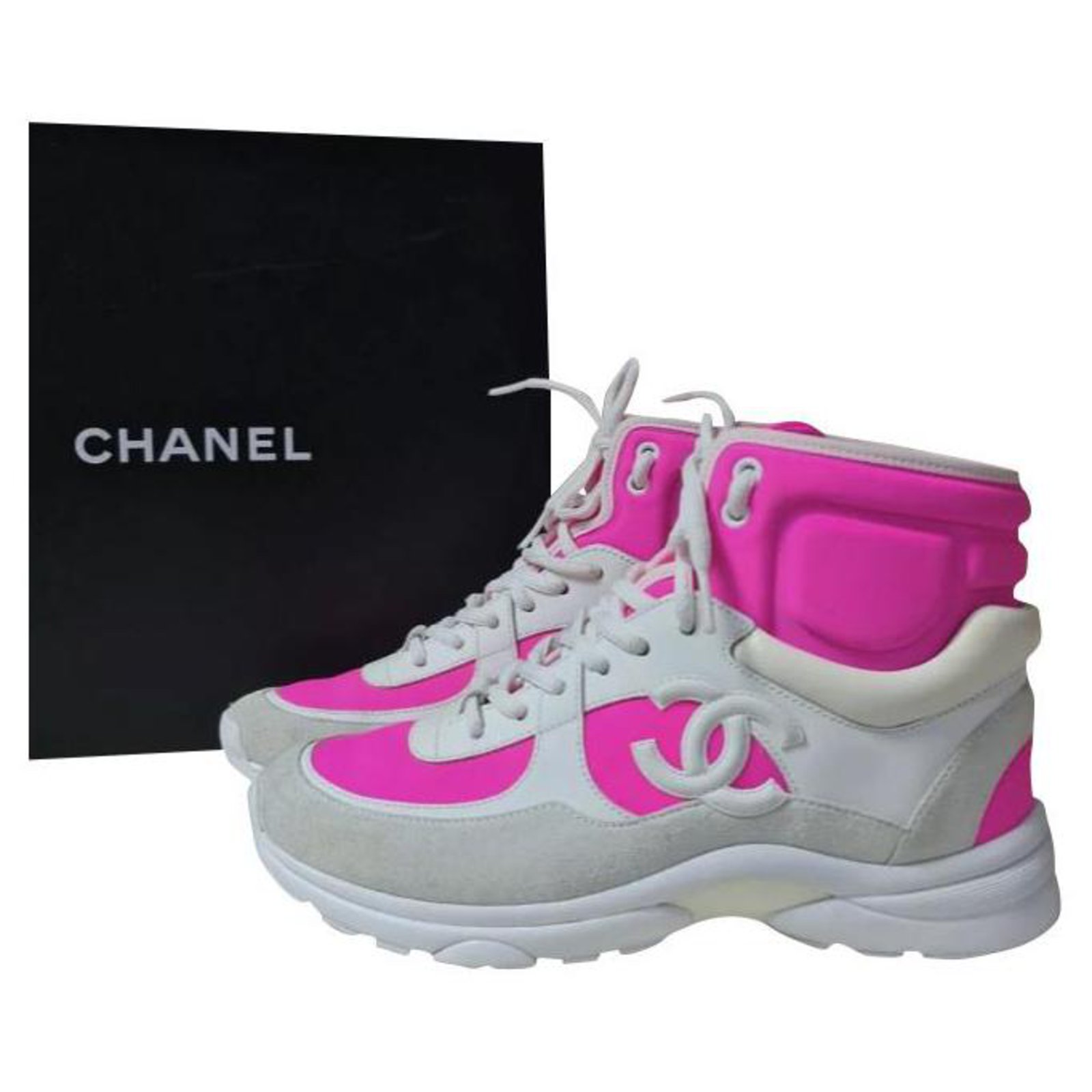 CHANEL CC LOGO WHITE PINK TRAINERS SNEAKERS High top  Multiple colors  Suede  - Joli Closet