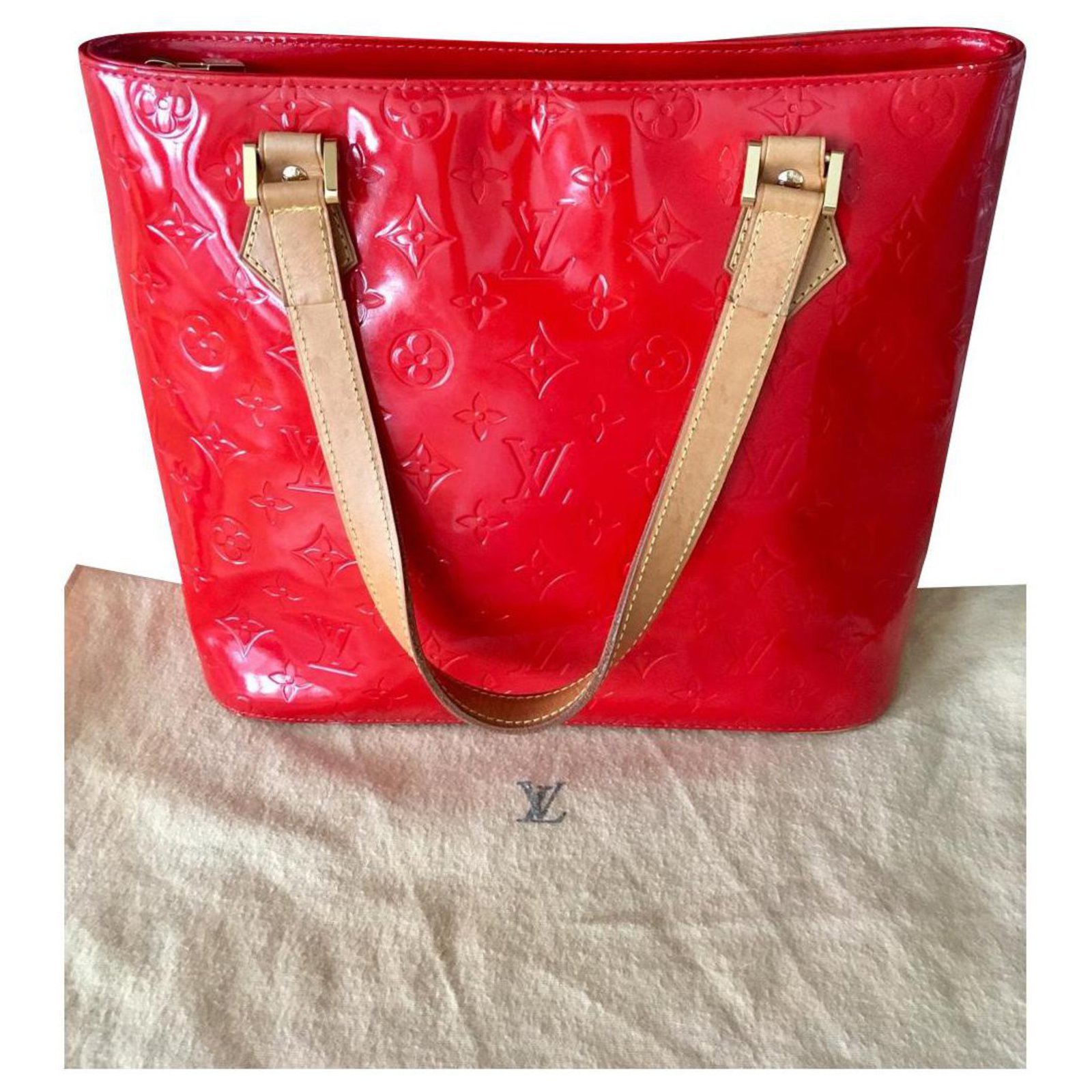 Louis Vuitton Houston Vernis Red Leather Patent leather ref.260262 - Joli  Closet