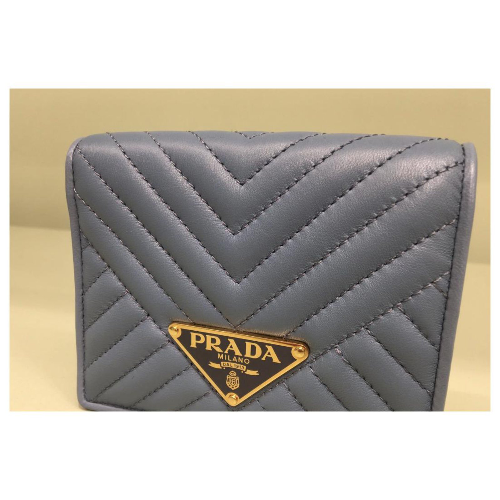 Prada Brown Cannella Zip Saffiano Leather Wallet – I MISS YOU VINTAGE