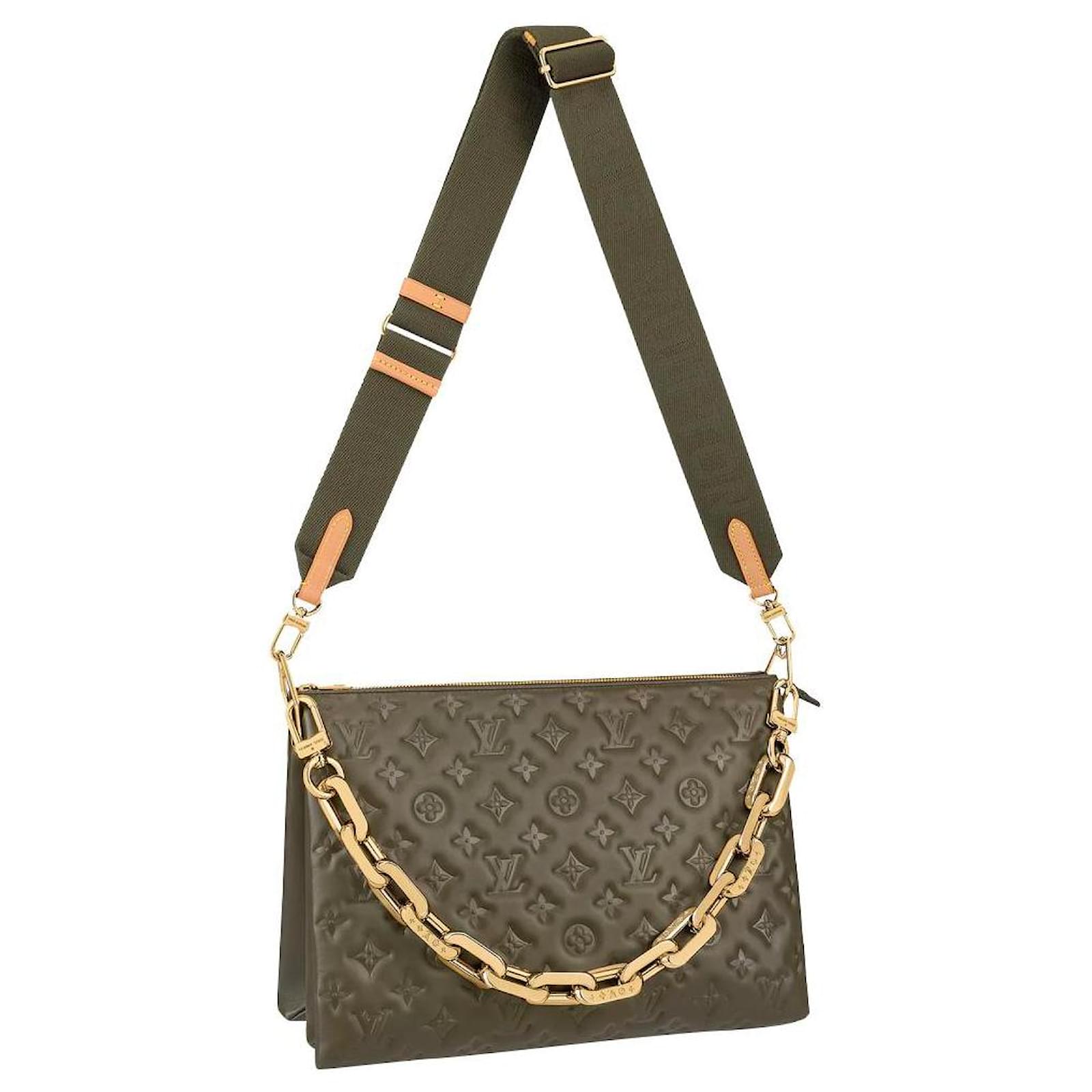 louis vuitton black bolsa gold chain