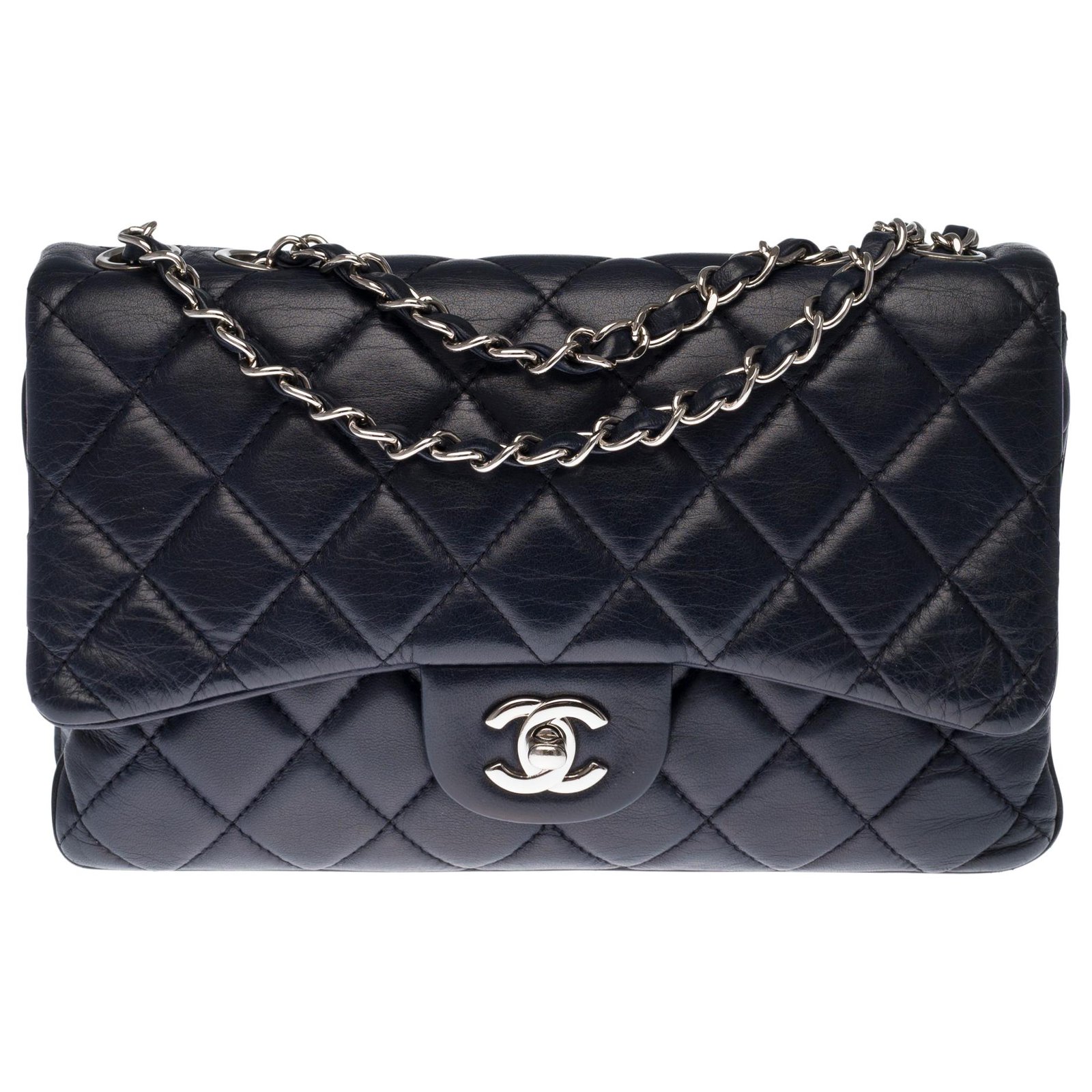 Timeless Rare Chanel White caviar jumbo classic flap bag Leather