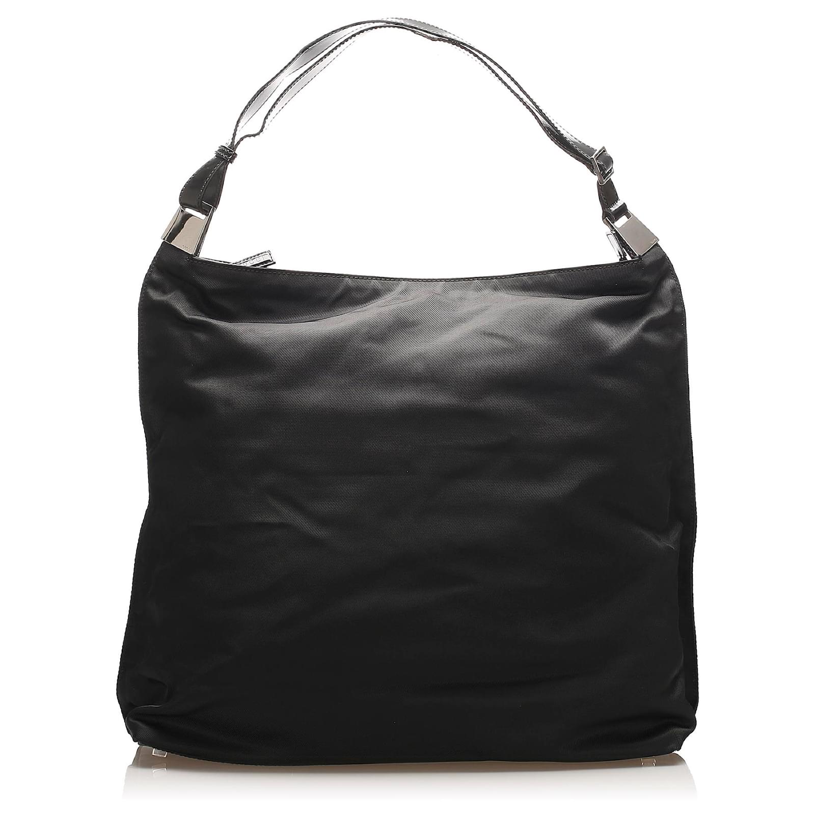 Gucci Black Nylon Shoulder Bag Cloth ref.266517 Joli Closet