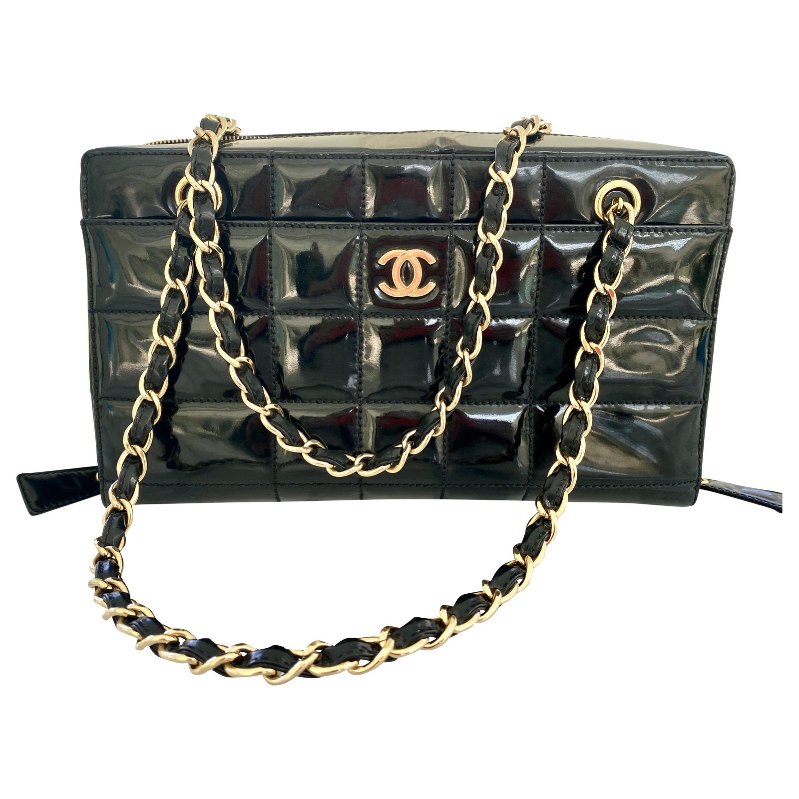 CHANEL CHOCOLATE BAR BOWLER PATENT LEATHER QUILTED BEIGE HANDBAG