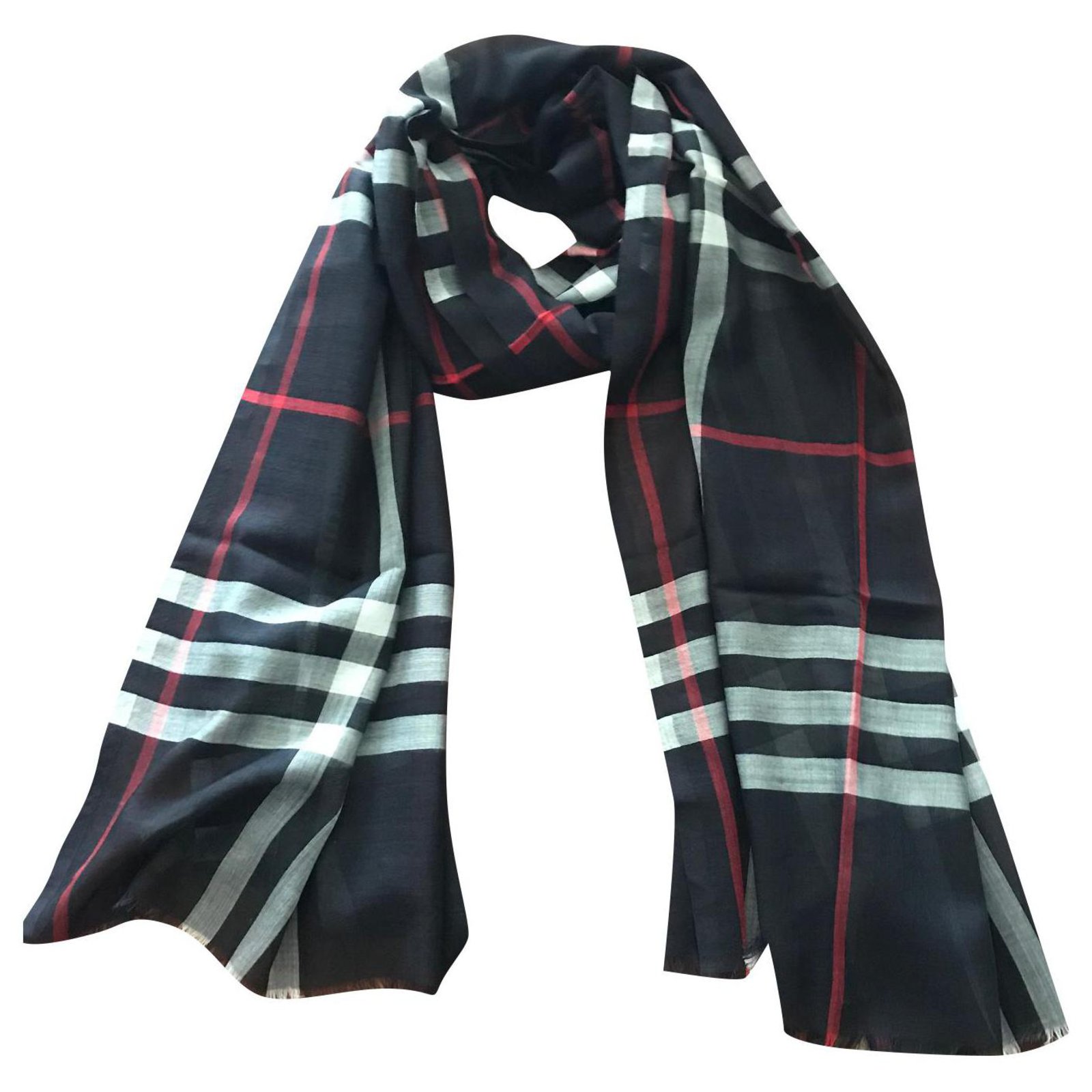 burberry stoles