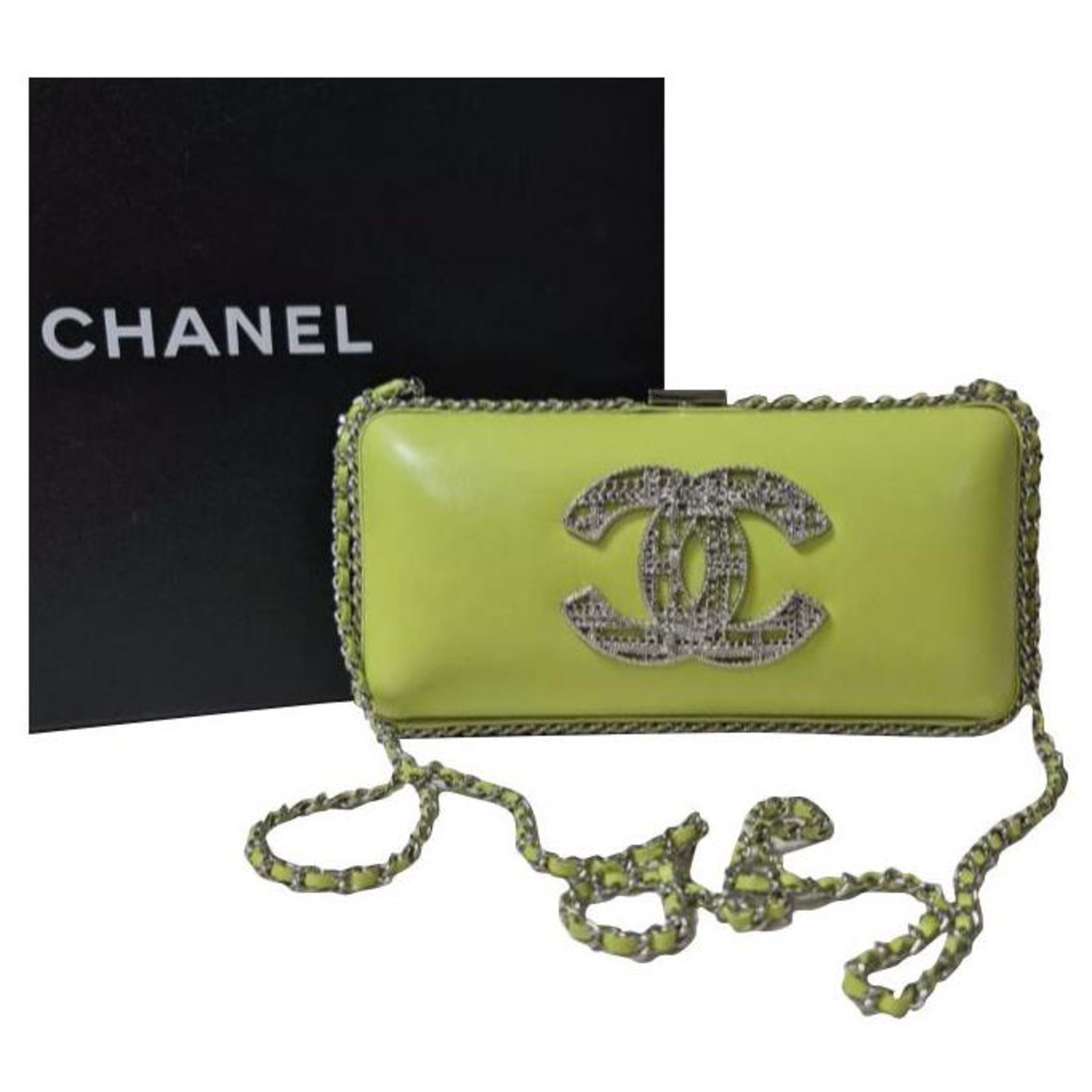 Chanel Lime Green Leather Kiss Lock CC Brooch Chain Clutch Crossbody  ref.272669 - Joli Closet