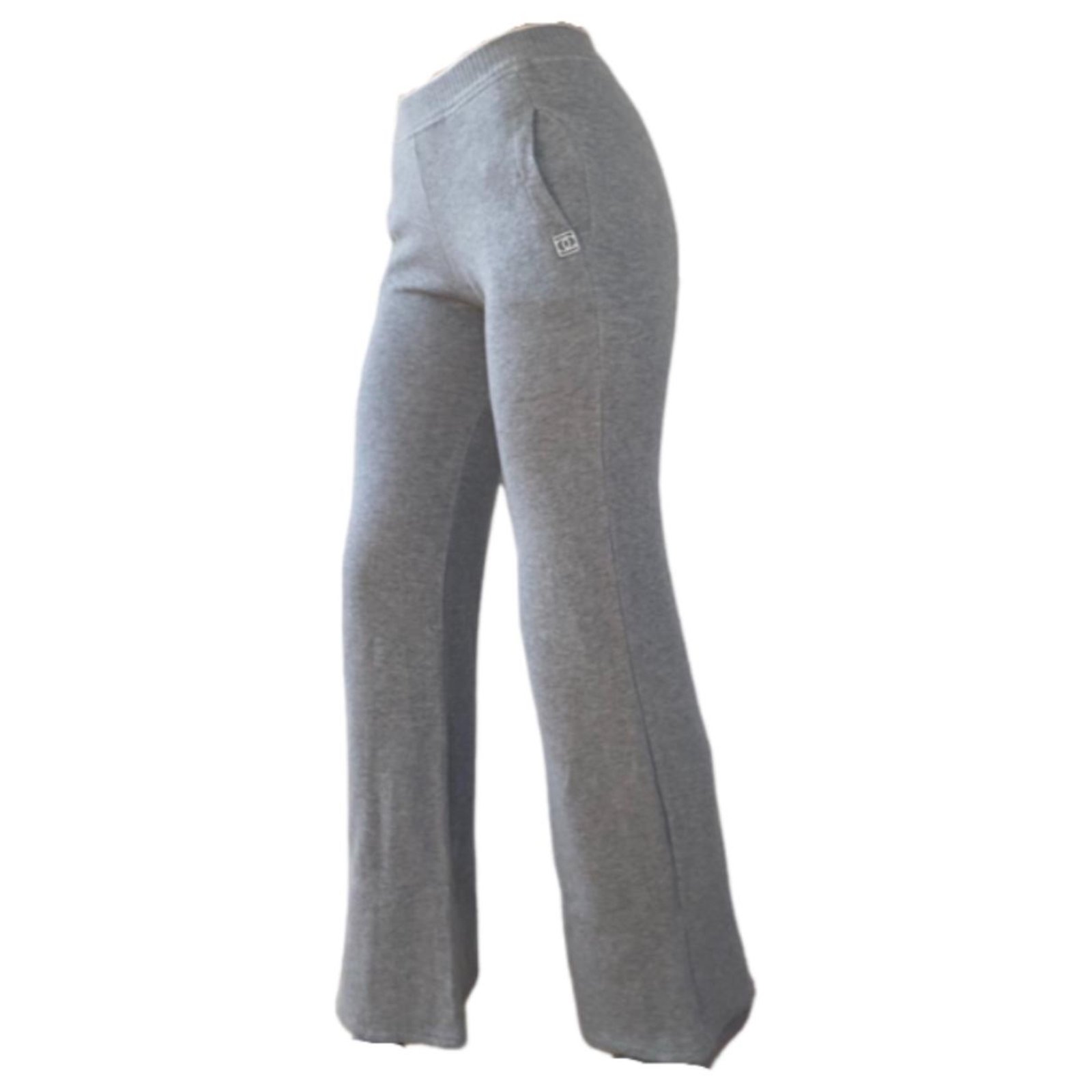 Chanel Cashmere CC logo jogging pants / flared leggings Grey ref.272242 -  Joli Closet