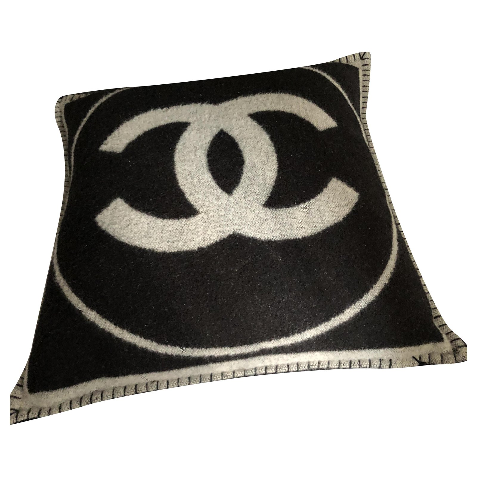 Cambon Cushion Chanel Black Grey Silk Cashmere Wool ref.273550
