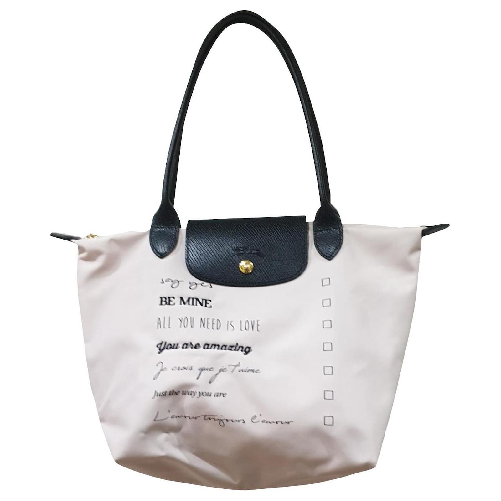 4 wheel underseat luggage