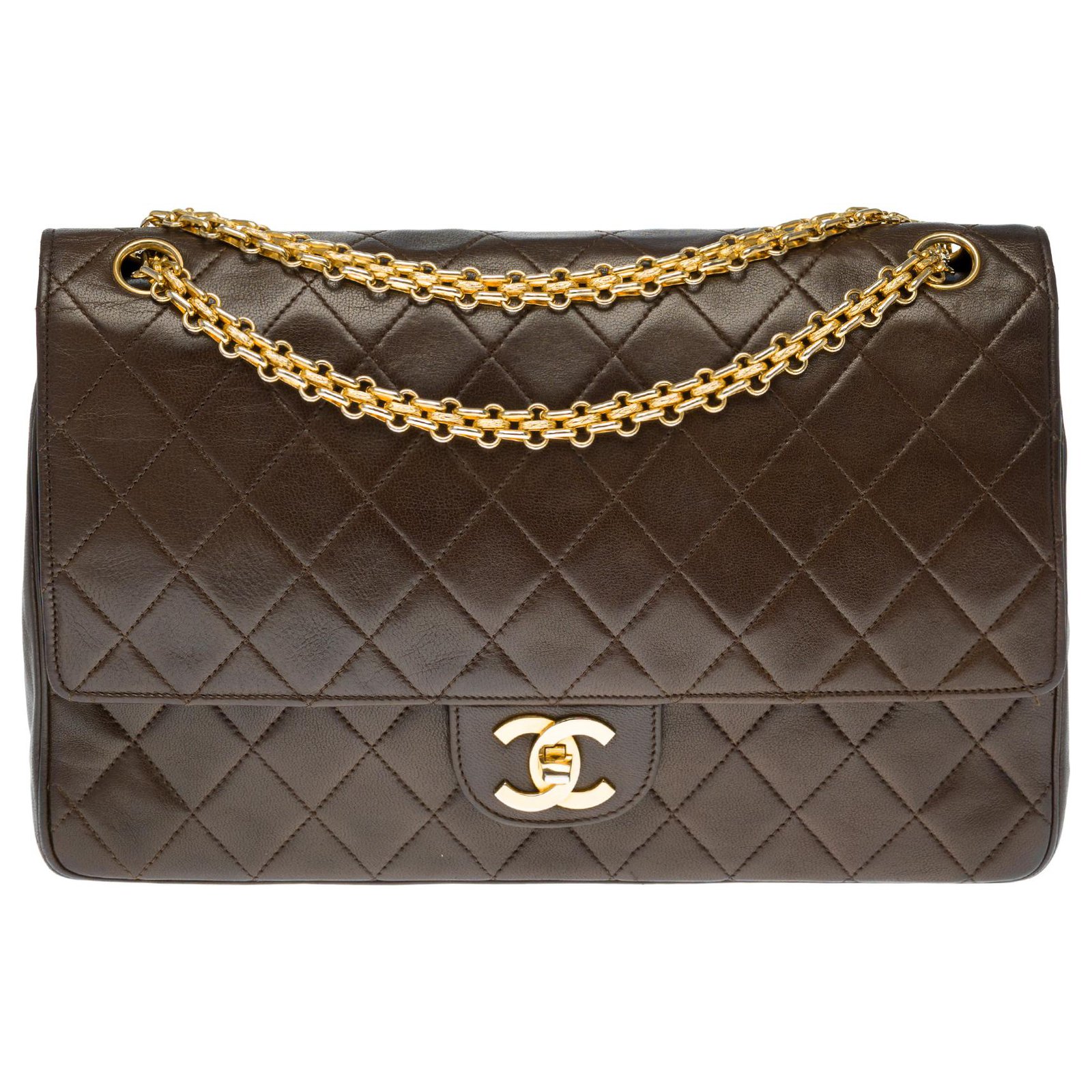 Chanel Classic shoulder Flap bag in beige quilted lambskin and gold hardware  at 1stDibs