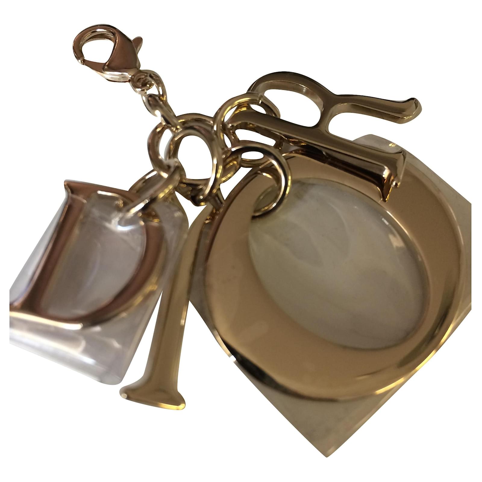 Christian Dior Charms Golden Metal ref.275599 Joli Closet