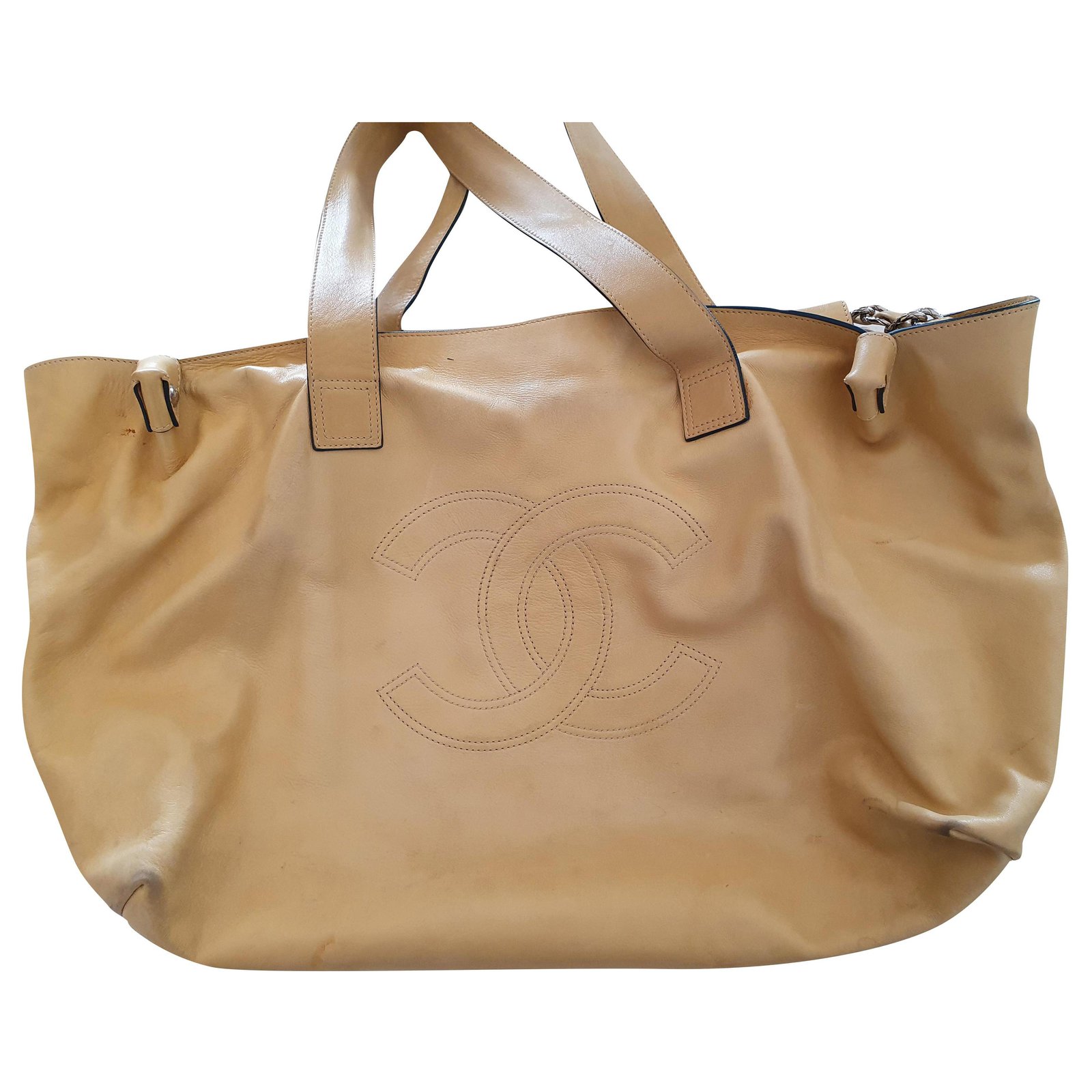 Handbags Chanel Handbag with Shoulder Strap