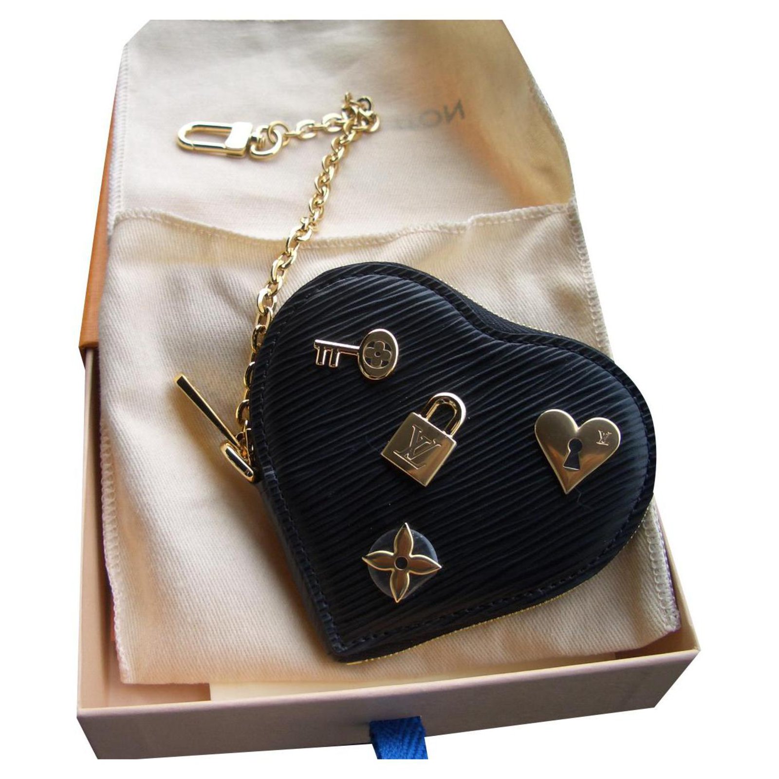 Louis Vuitton heart wallet Black Lambskin ref.277463 - Joli Closet