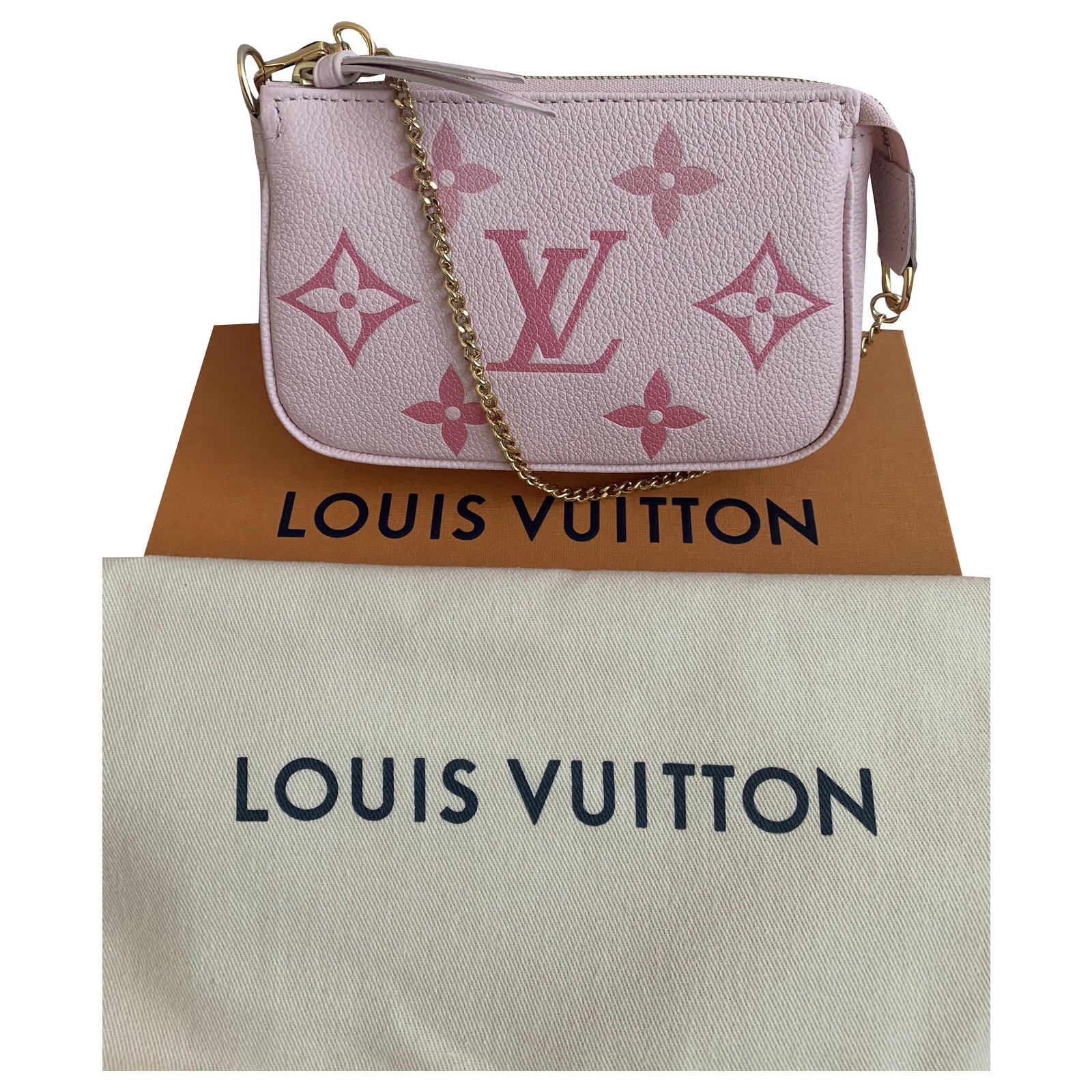 louis vuitton marshmallow bag pool collection 2021