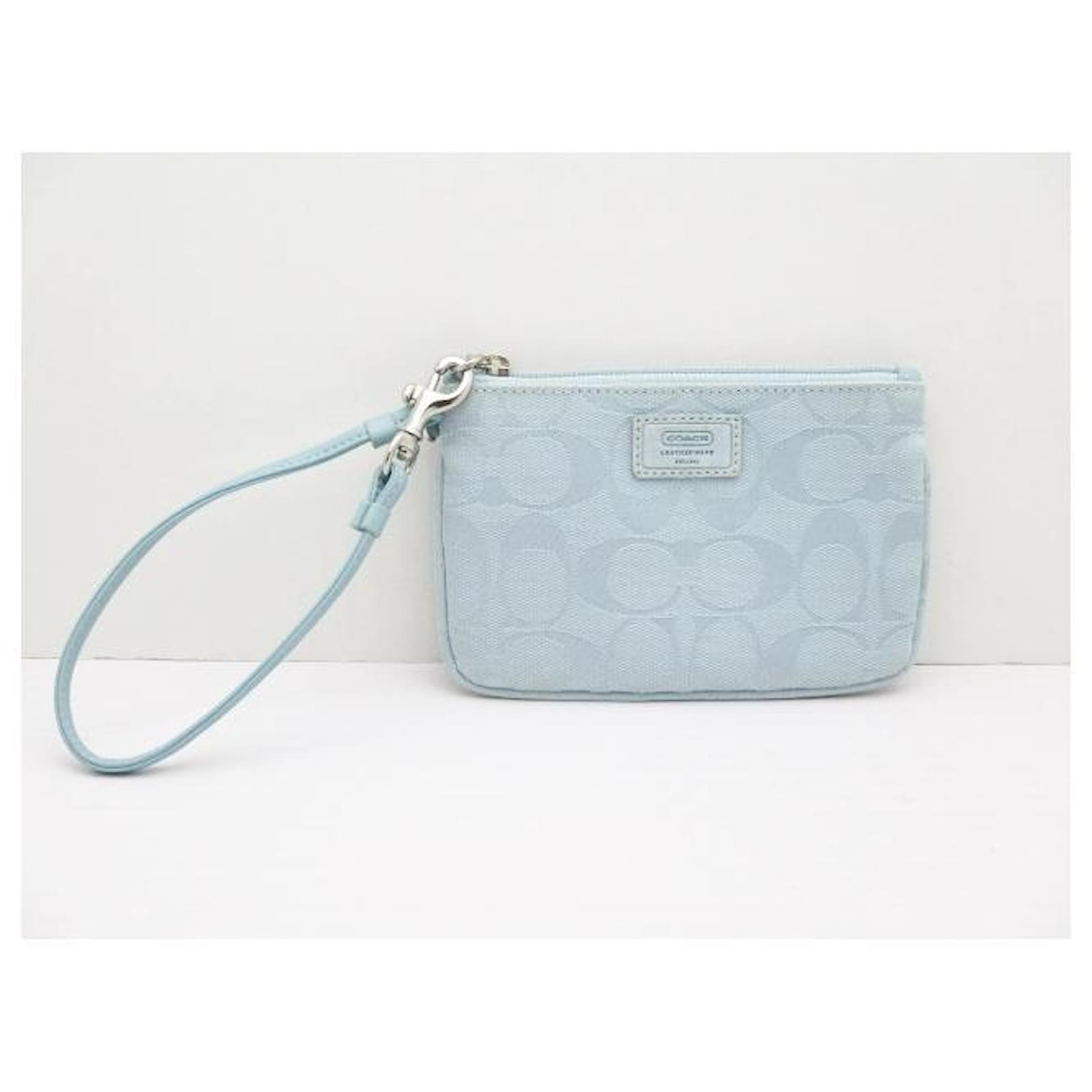 pochette coach