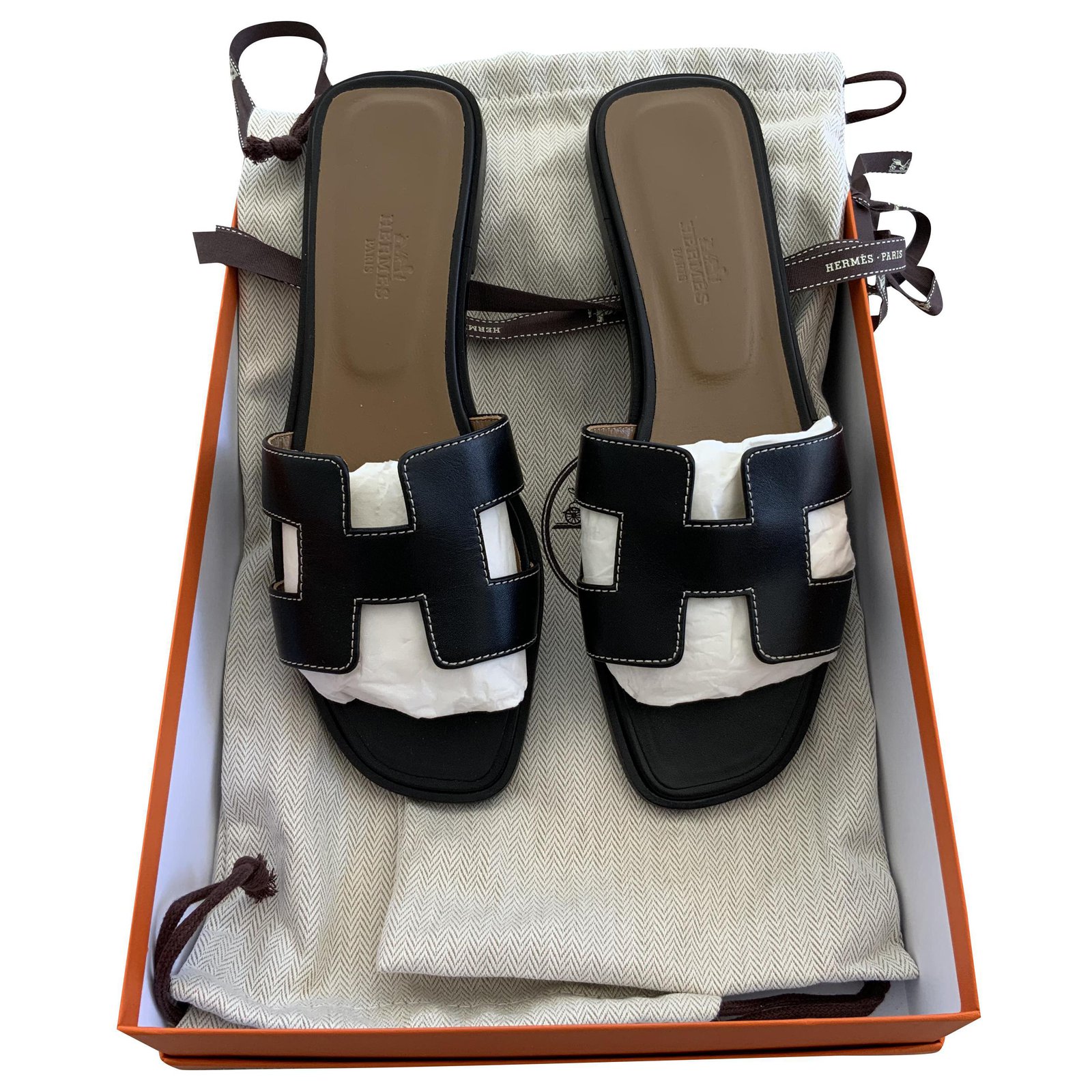 Hermès Oran Black Leather ref.280678 - Joli Closet