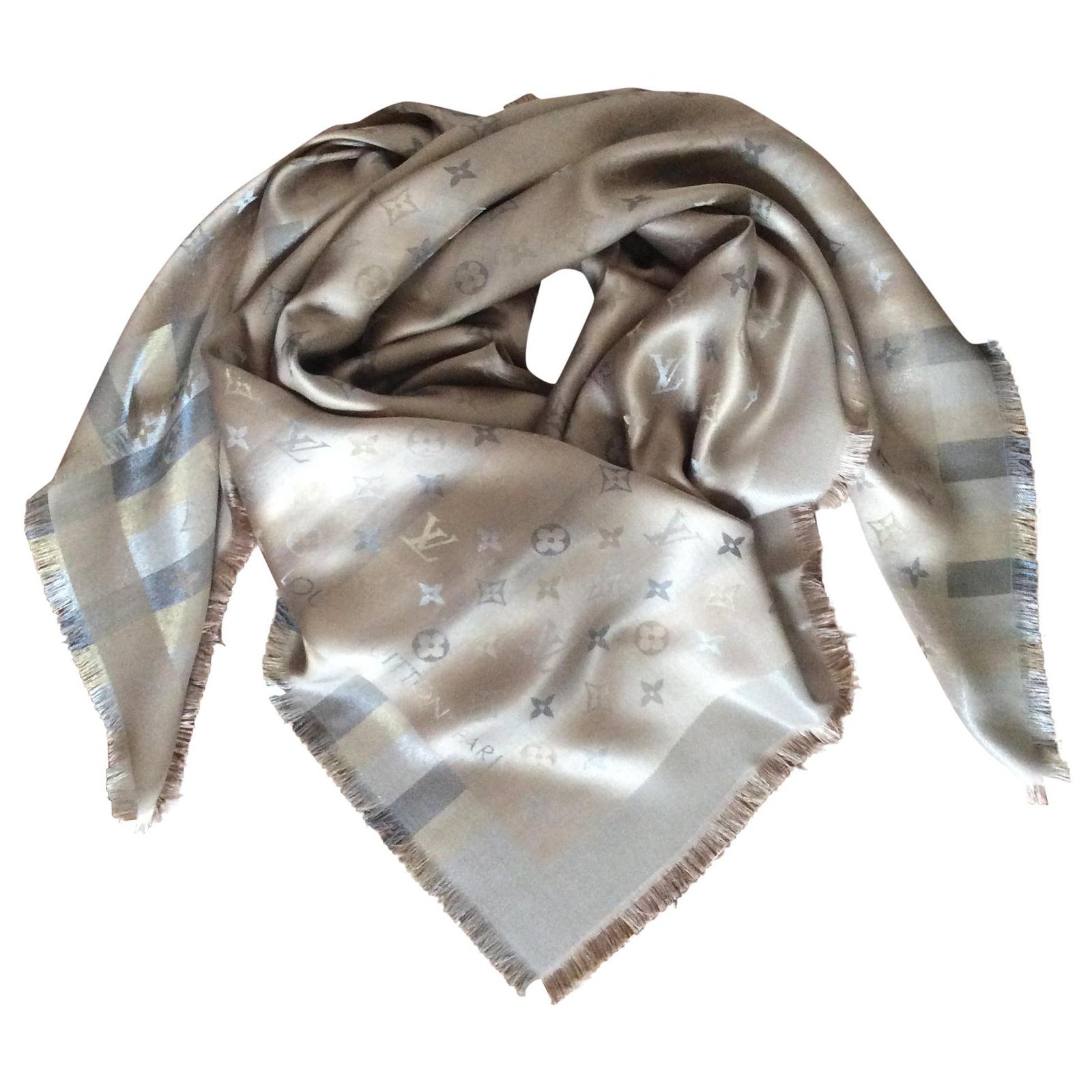 Louis Vuitton So shine scarf Brown Silk ref.237526 - Joli Closet