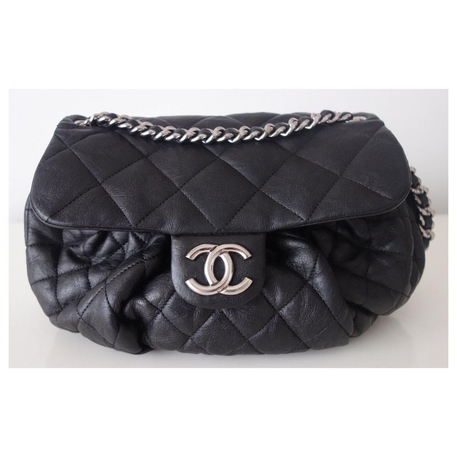 Chanel Chain around bag Black Leather ref.284395 - Joli Closet