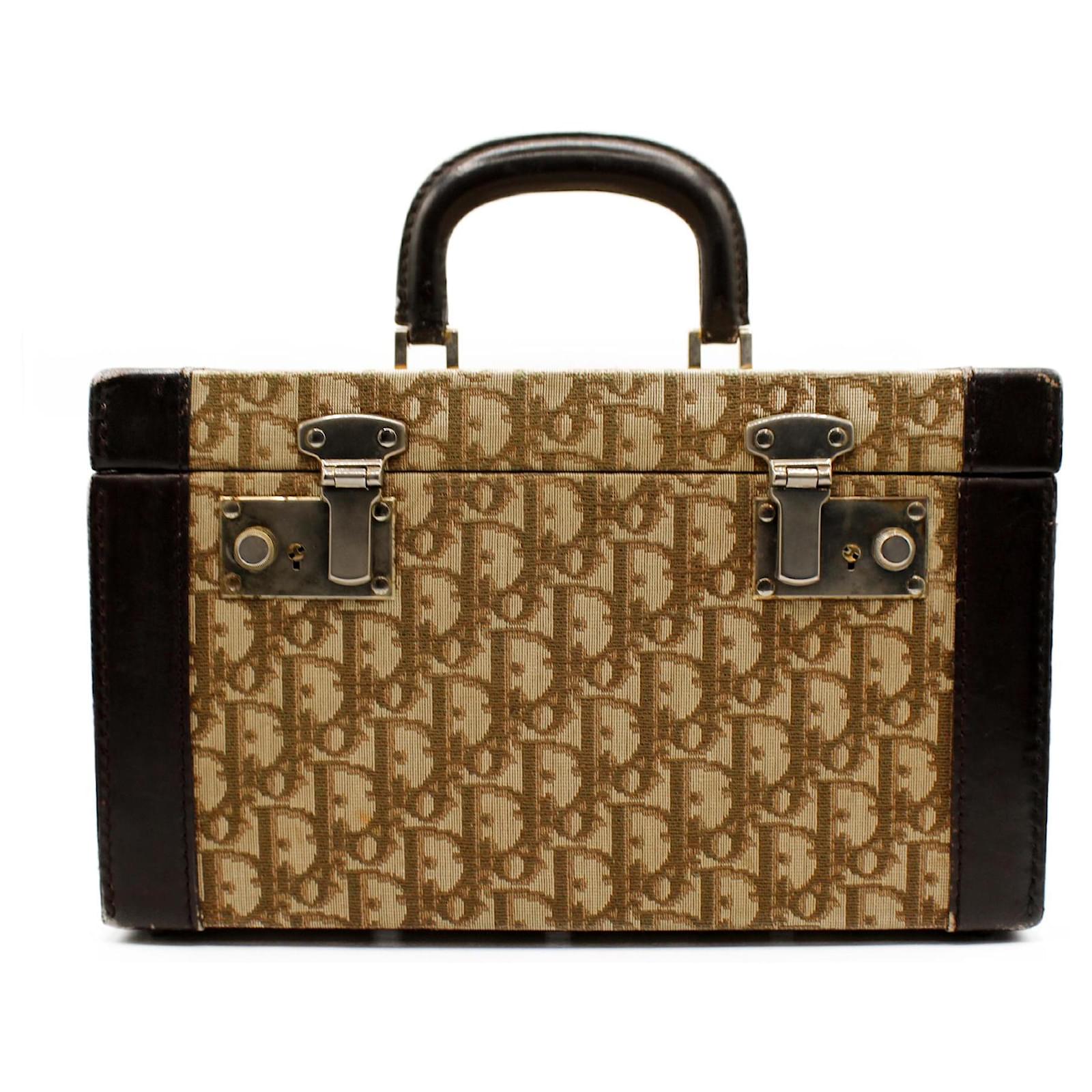 Dior Travel bag Beige Cloth ref.284442 Joli Closet