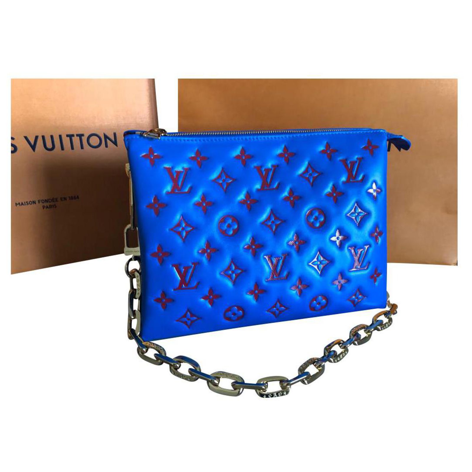 louis vuitton coussin red