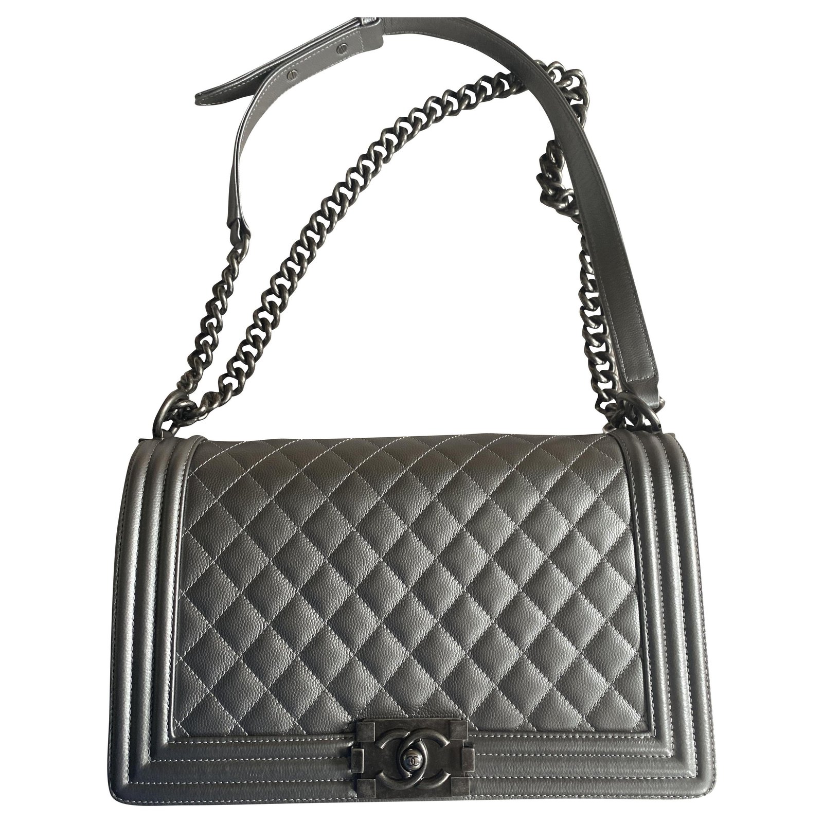 Chanel Boy medium Silver hardware Leather ref.292216 - Joli Closet