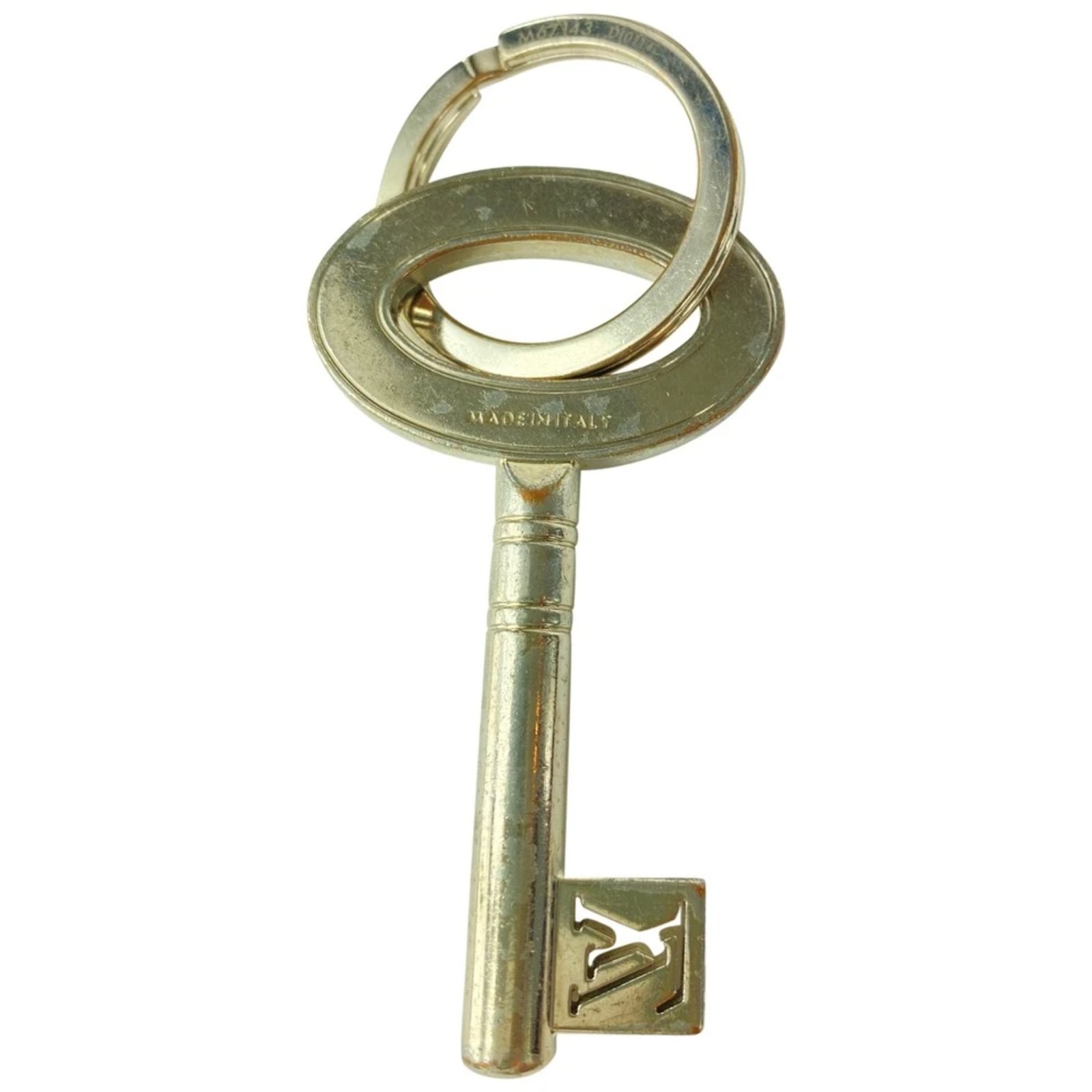 Louis Vuitton Silver Jumbo Skeleton Key Charm Pendant Keychain 6LVA1116  ref.294565 - Joli Closet