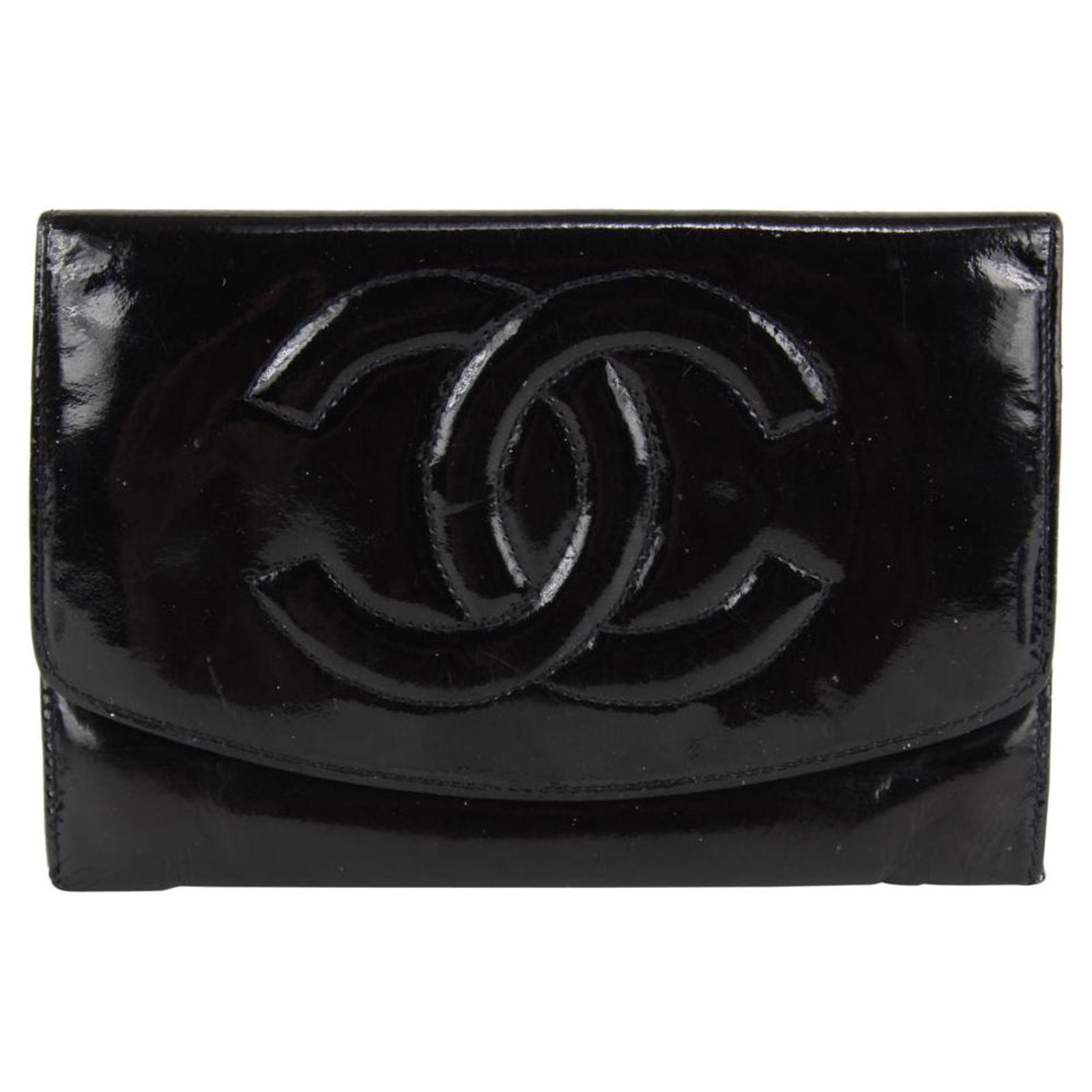 Chanel Cartera negra con solapa y logo CC de charol Negro ref.294813 - Joli Closet