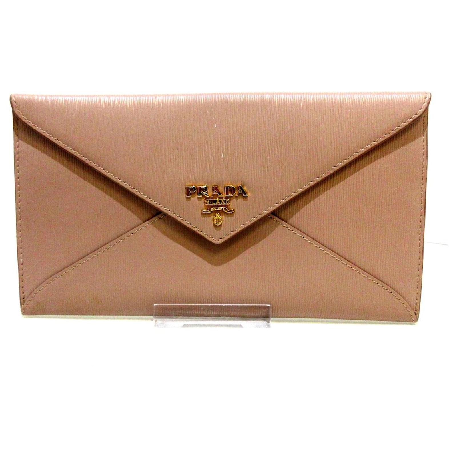 prada saffiano beige