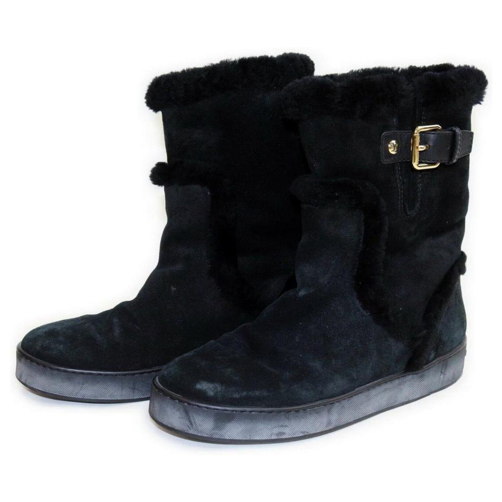 Louis Vuitton Botas de invierno de piel de oveja negra Suecia ref