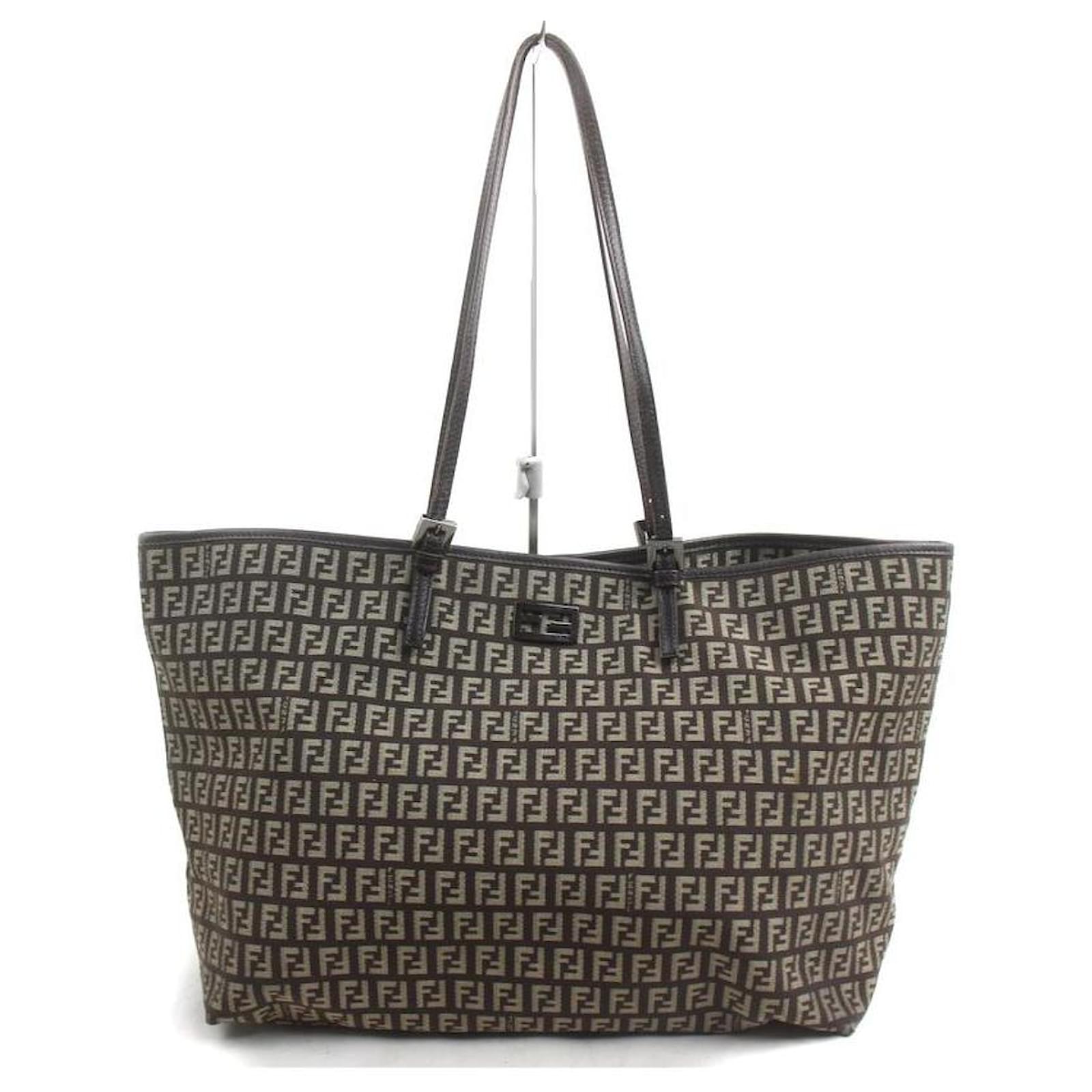 cabas fendi monogram