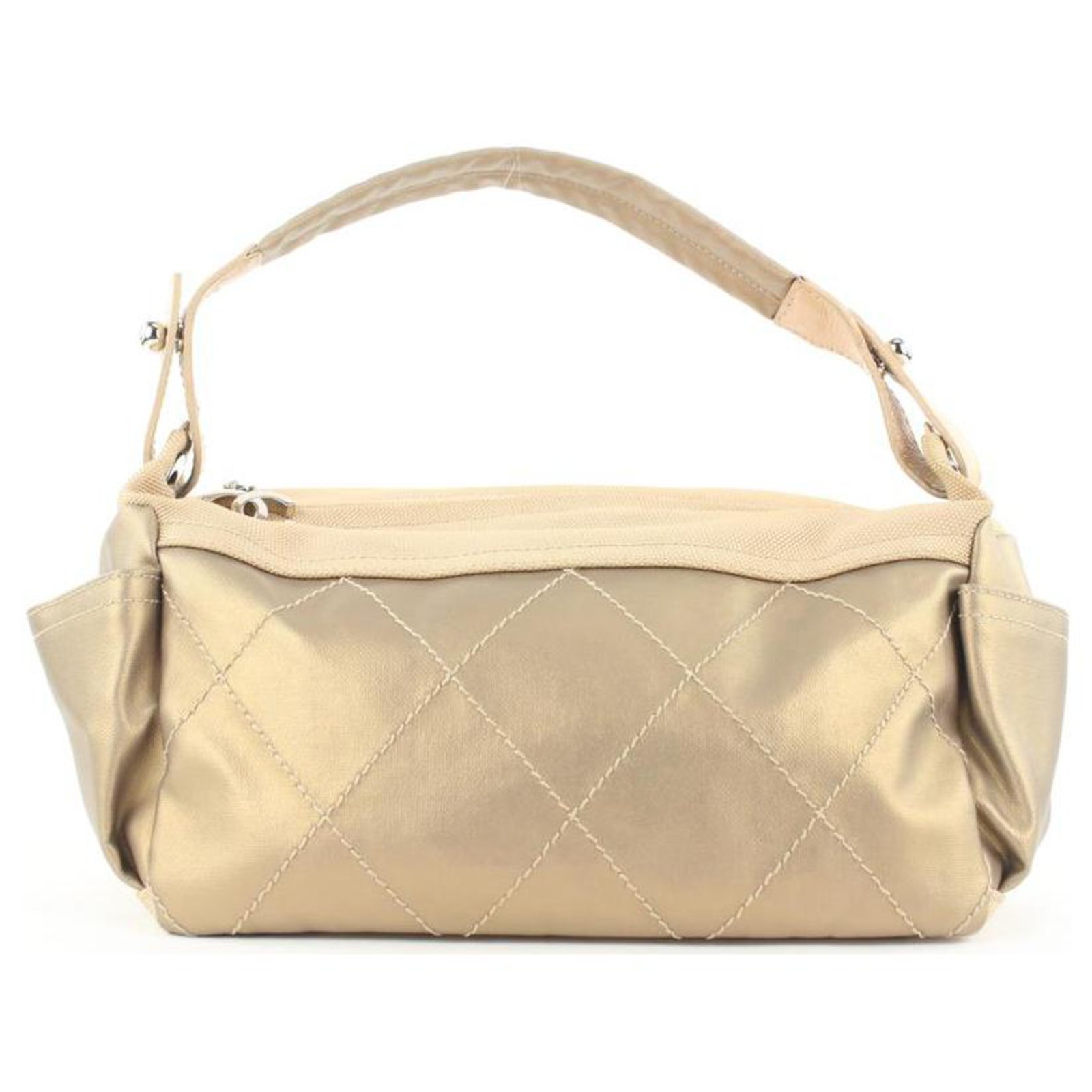 Chanel Metallic Champagne Gold Quilted Biarritz Hobo Bag Leather White gold  ref.298515 - Joli Closet