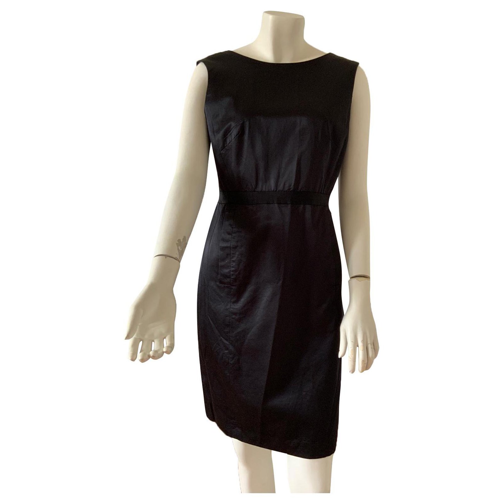 marc by marc jacobs black dress