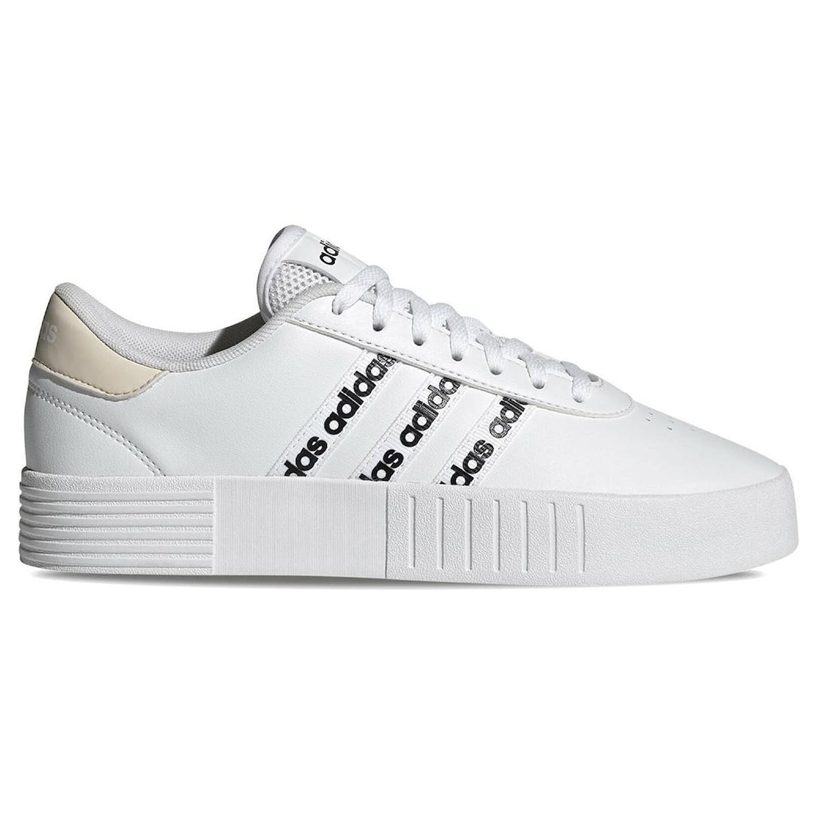 white leatherette sneaker