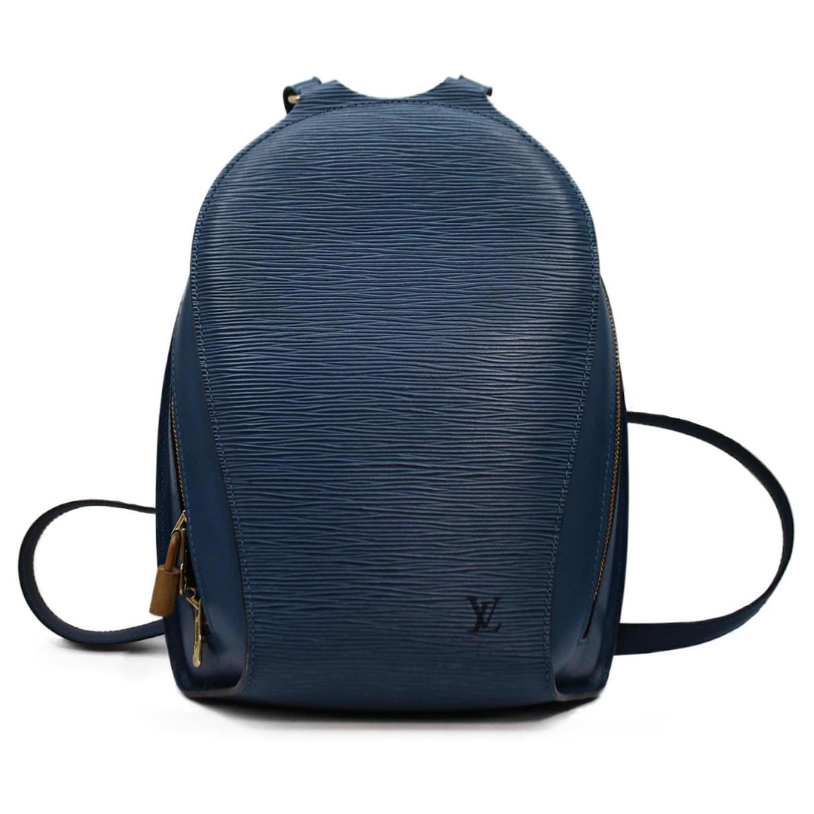 Louis Vuitton Backpacks Blue Leather ref.300845 Joli Closet