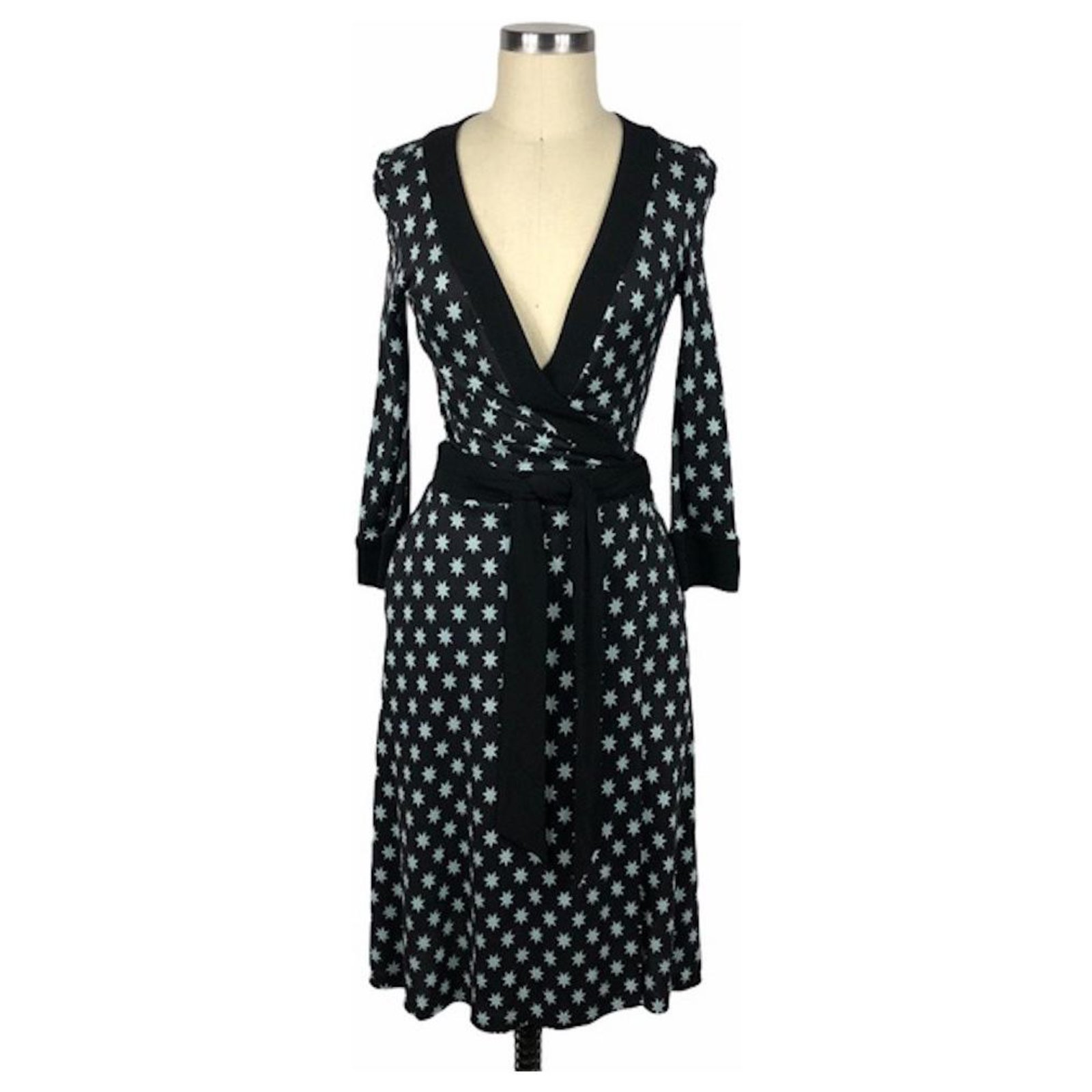 Diane Von Furstenberg DvF Taurus Lucky Stars silk wrap dress Black Blue  ref.302568 - Joli Closet