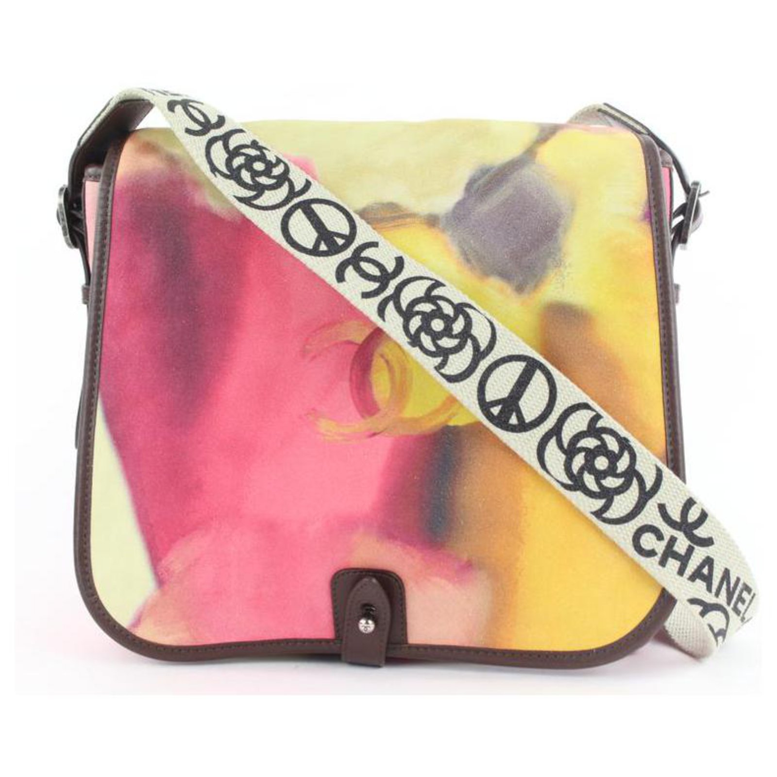 Chanel Limited Edition Graffiti Flower Power Messenger Crossbody Bag  Leather ref.303390 - Joli Closet
