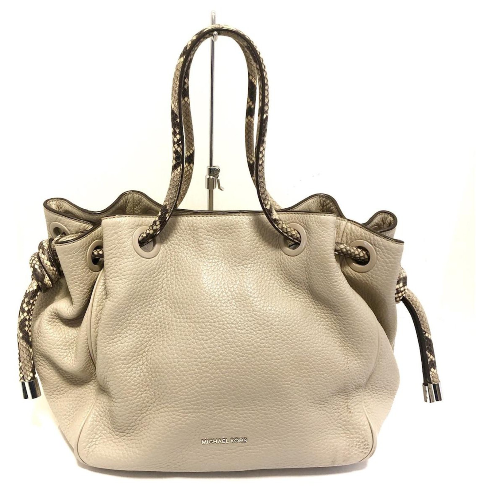 Michael kors cream hot sale tote bag