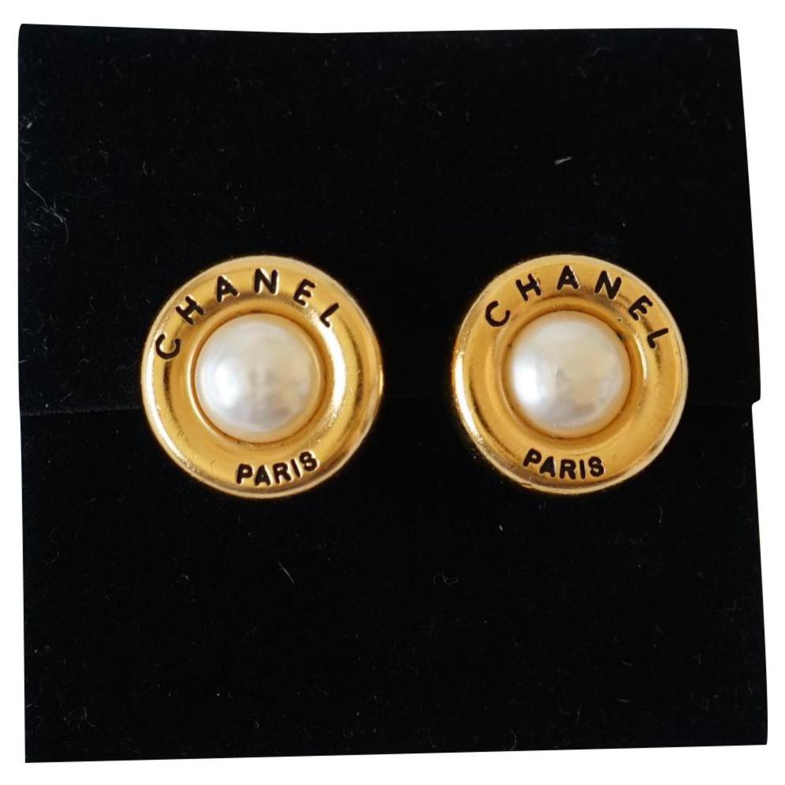 Chanel earrings or gold - Gem