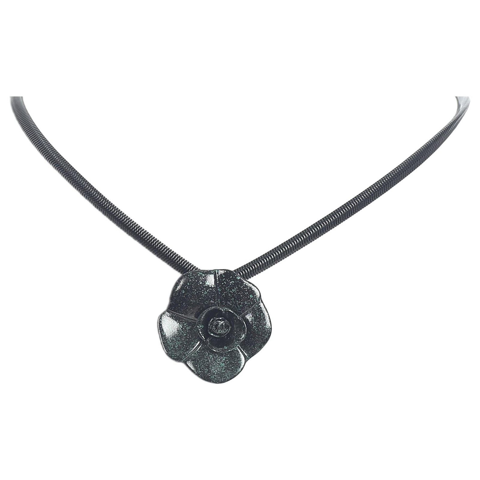 Chanel Black Camellia Choker Metal ref.307184 - Joli Closet