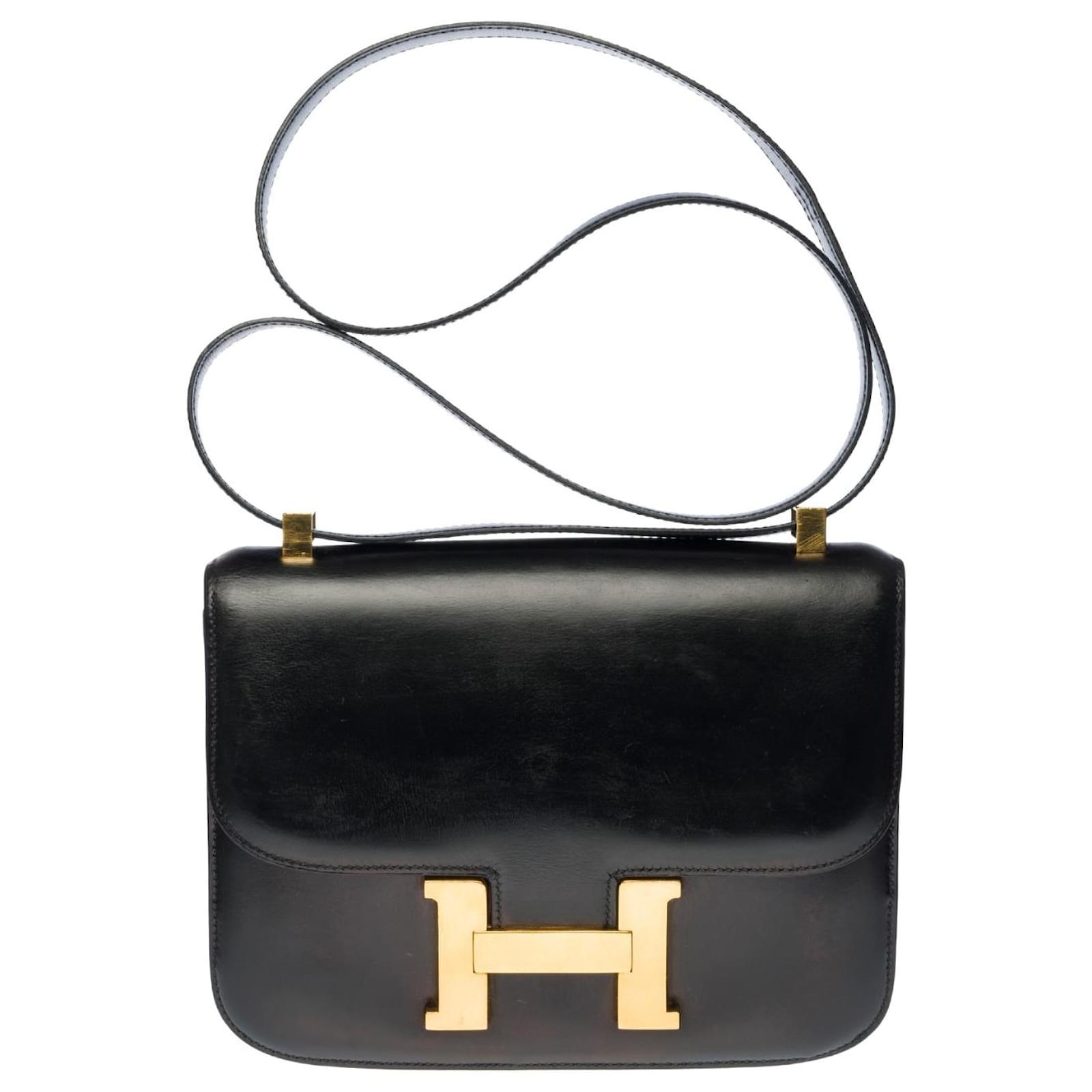 Hermès Herrliche Hermes Constance Handtasche 23 cm Vintage in schwarzer  Box, garniture en métal doré Leder ref.309387 - Joli Closet