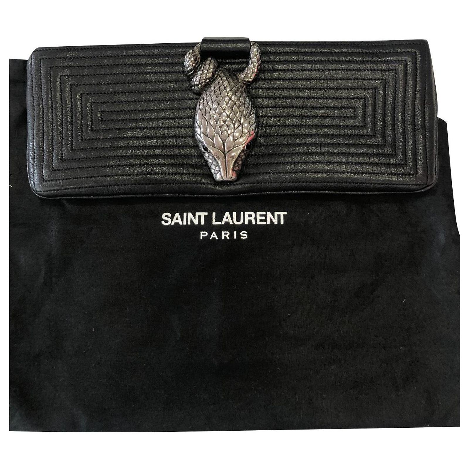 Yves Saint Laurent Pochette Negro Cuero ref.315400 - Joli Closet