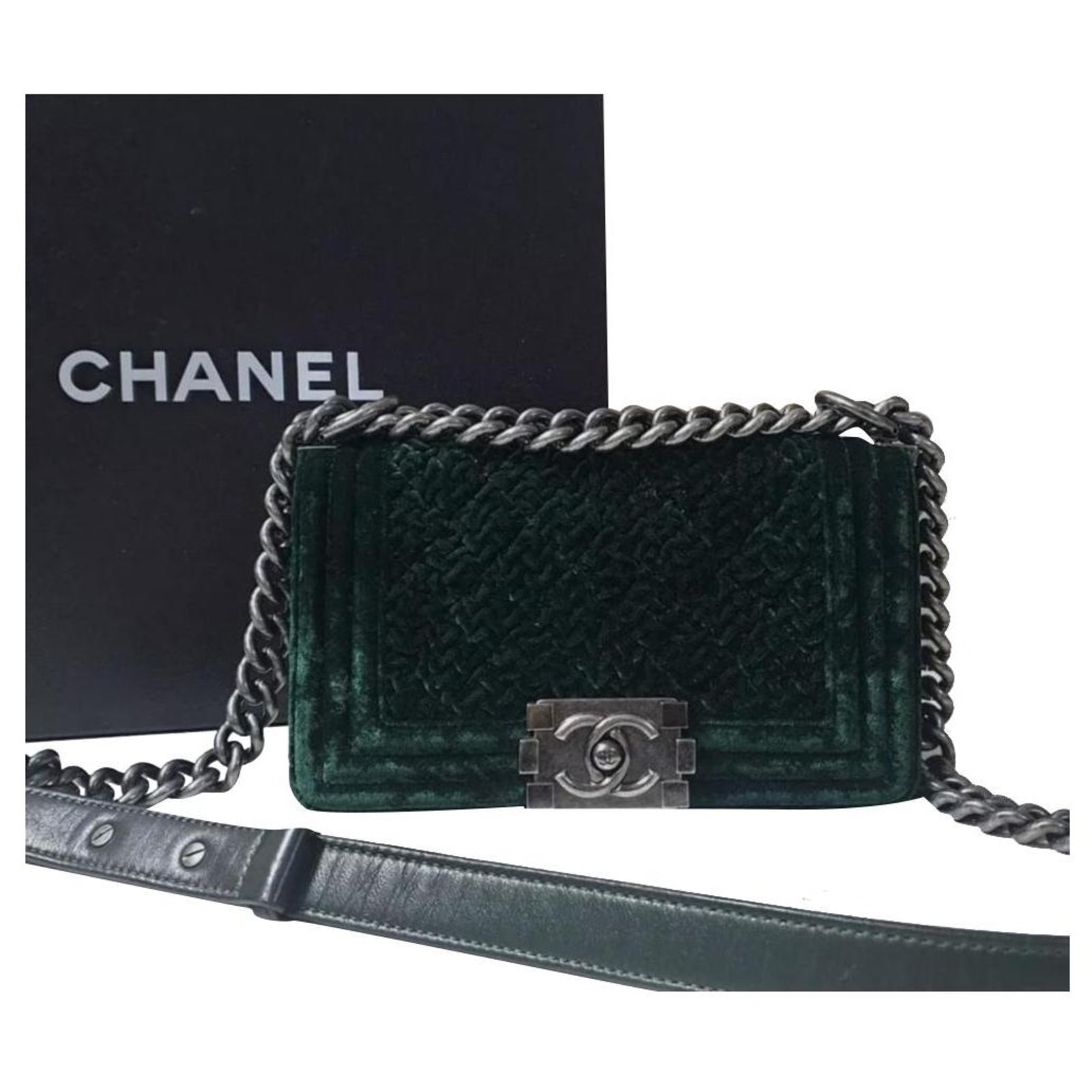 Chanel Dark Green Lambskin Leather Velvet Small Boy Bag ref.316307
