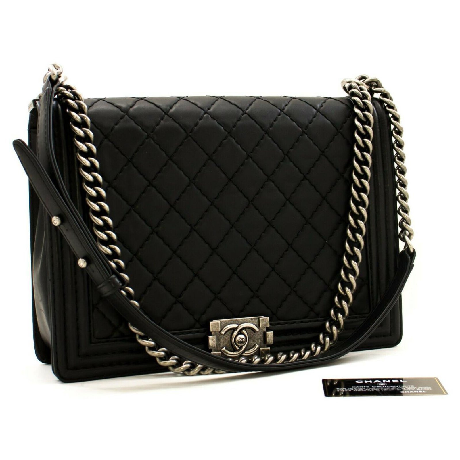 Chanel Boy Black Leather ref.320854 - Joli Closet