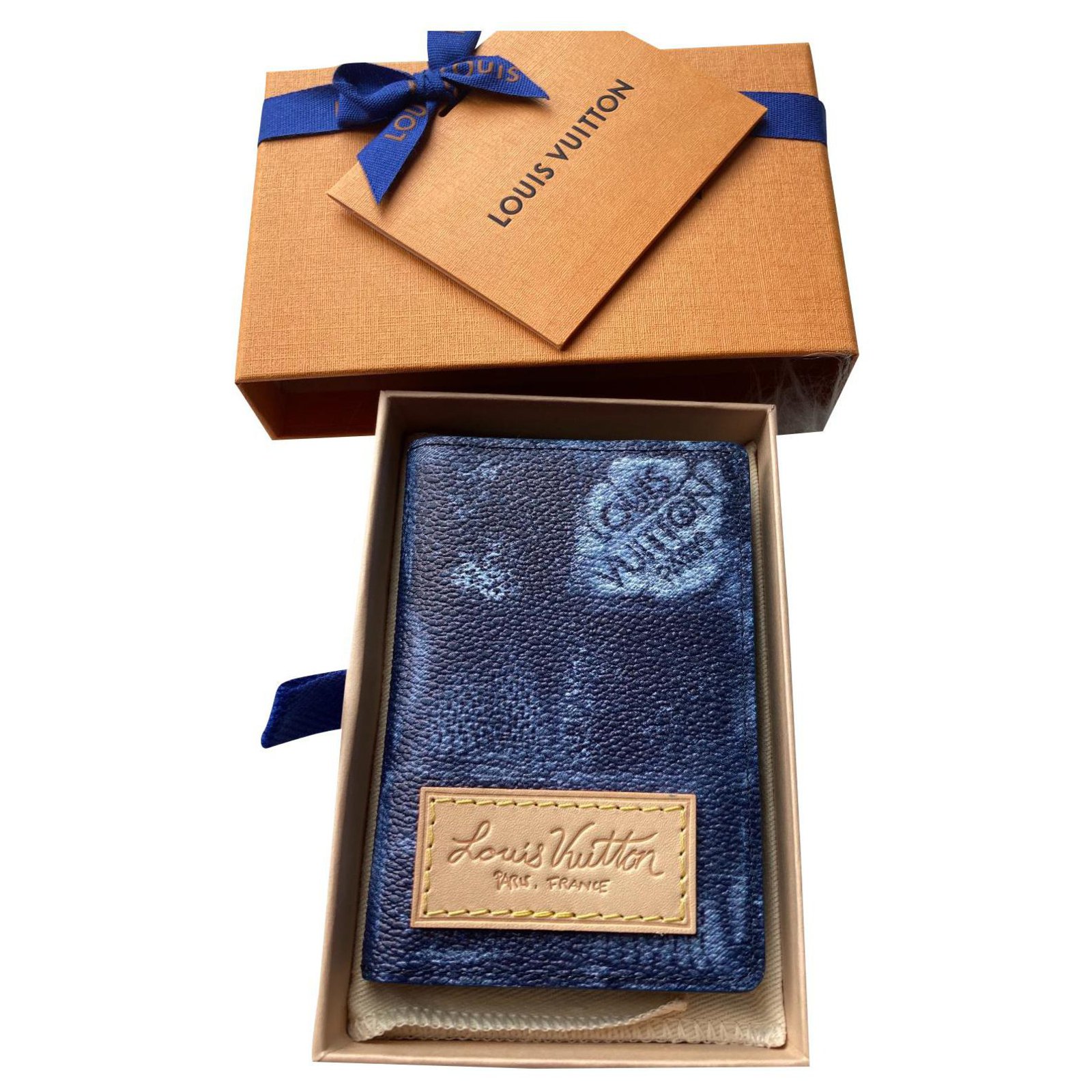 Louis Vuitton Blue Gift Wrapping Supplies